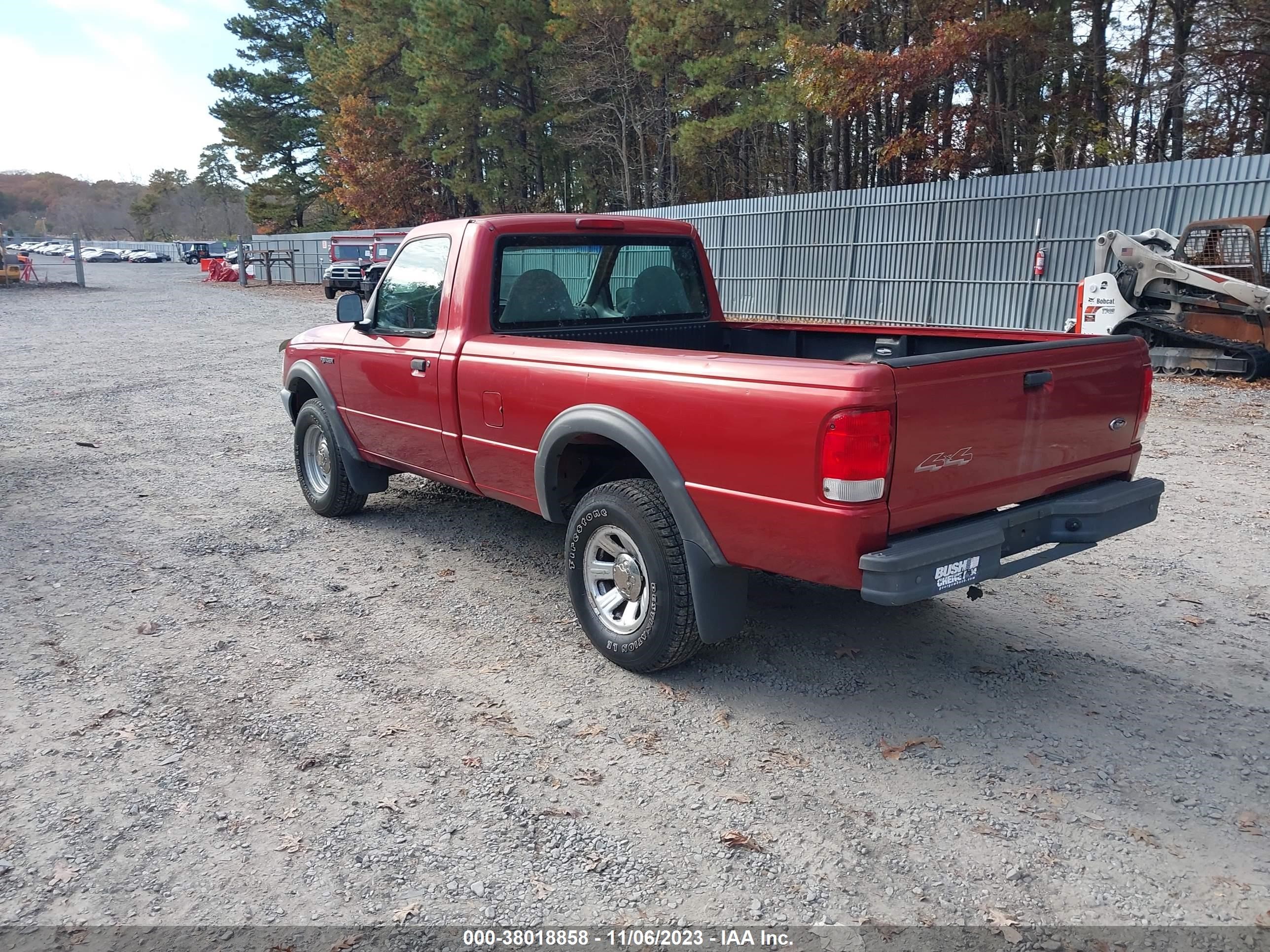 Photo 2 VIN: 1FTYR11V7YTA77516 - FORD RANGER 