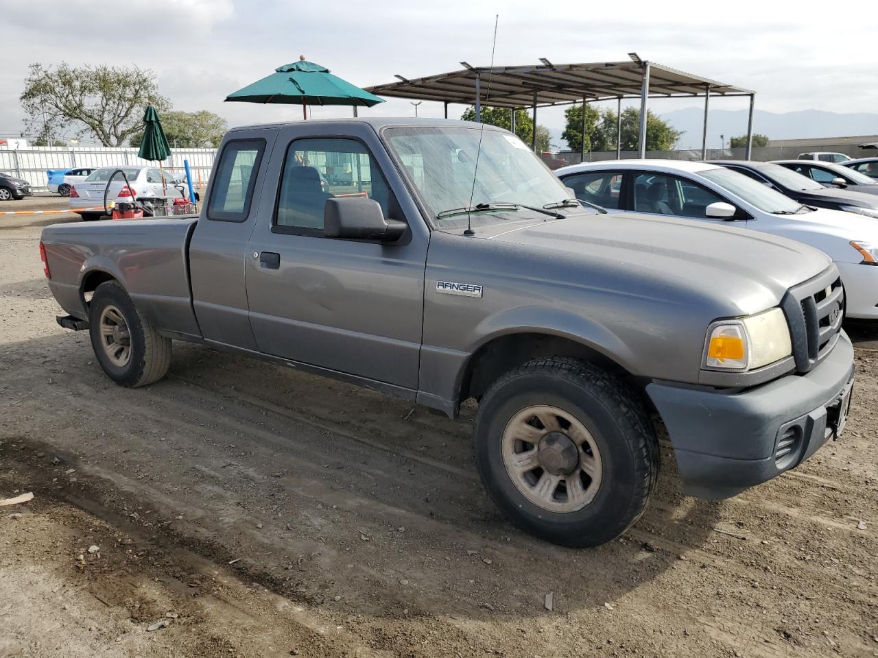 Photo 3 VIN: 1FTYR14D18PA23320 - FORD RANGER 