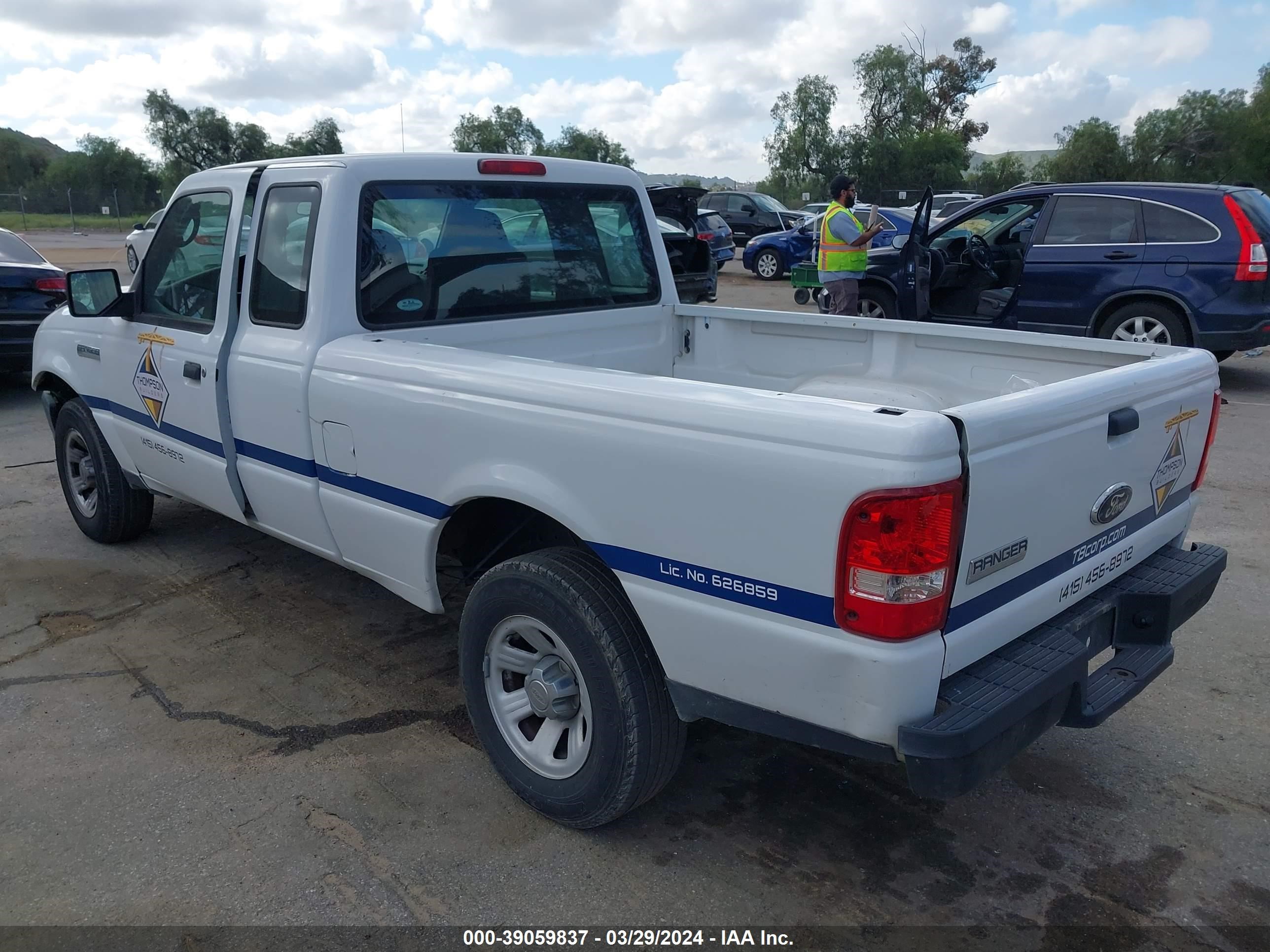 Photo 2 VIN: 1FTYR14D28PB11356 - FORD RANGER 