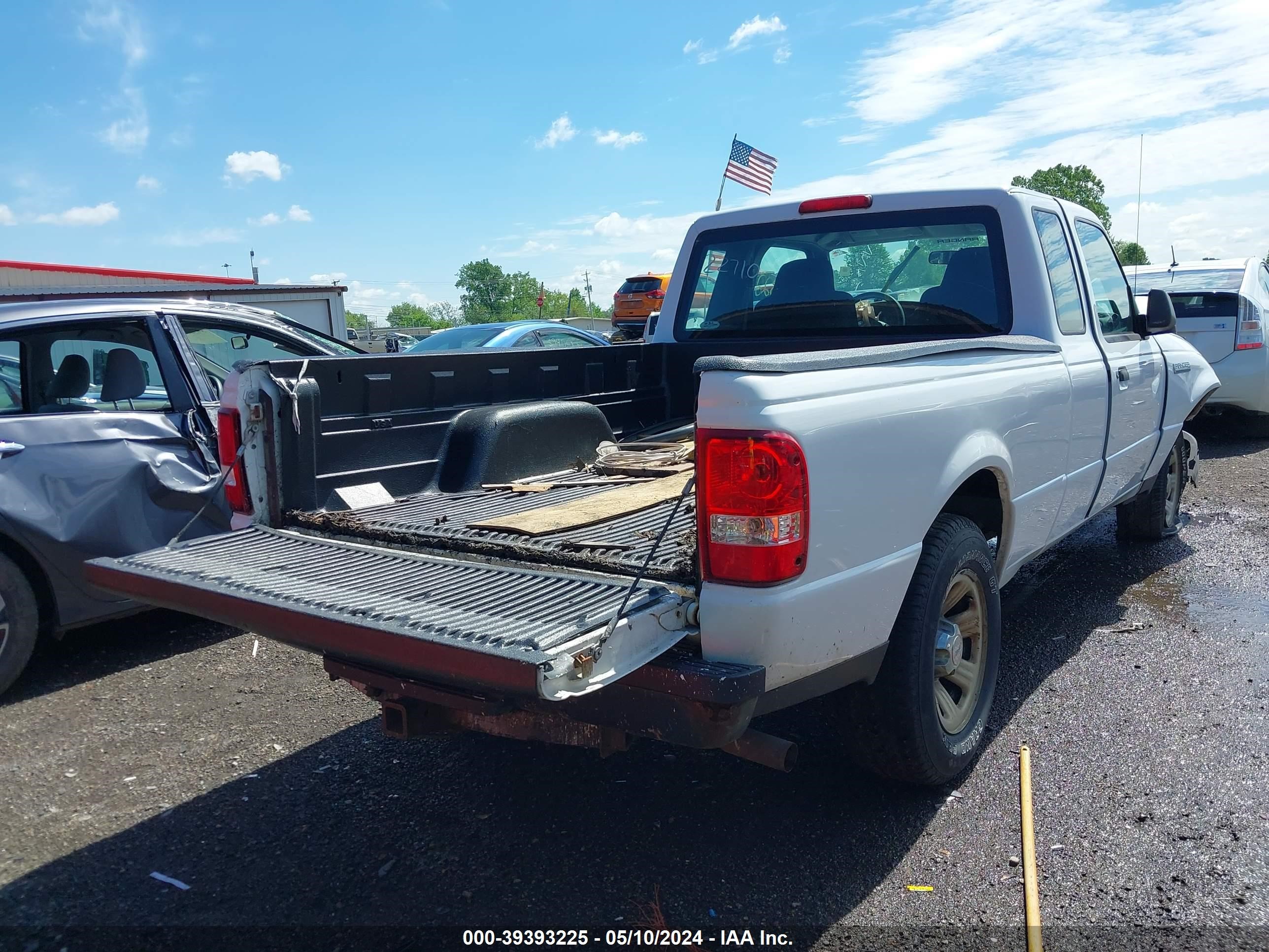 Photo 3 VIN: 1FTYR14D79PA22710 - FORD RANGER 