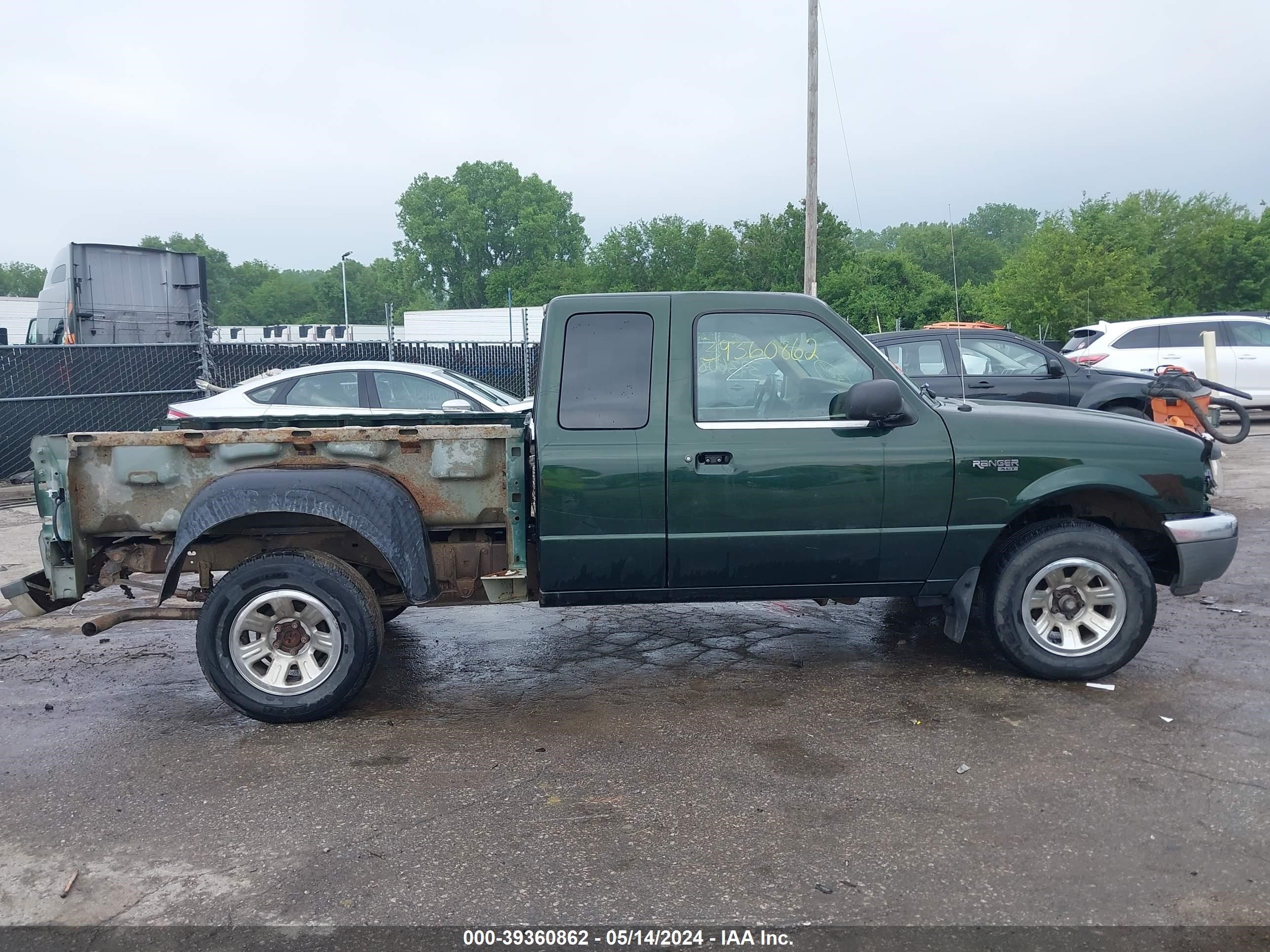 Photo 11 VIN: 1FTYR14E11PB57713 - FORD RANGER 