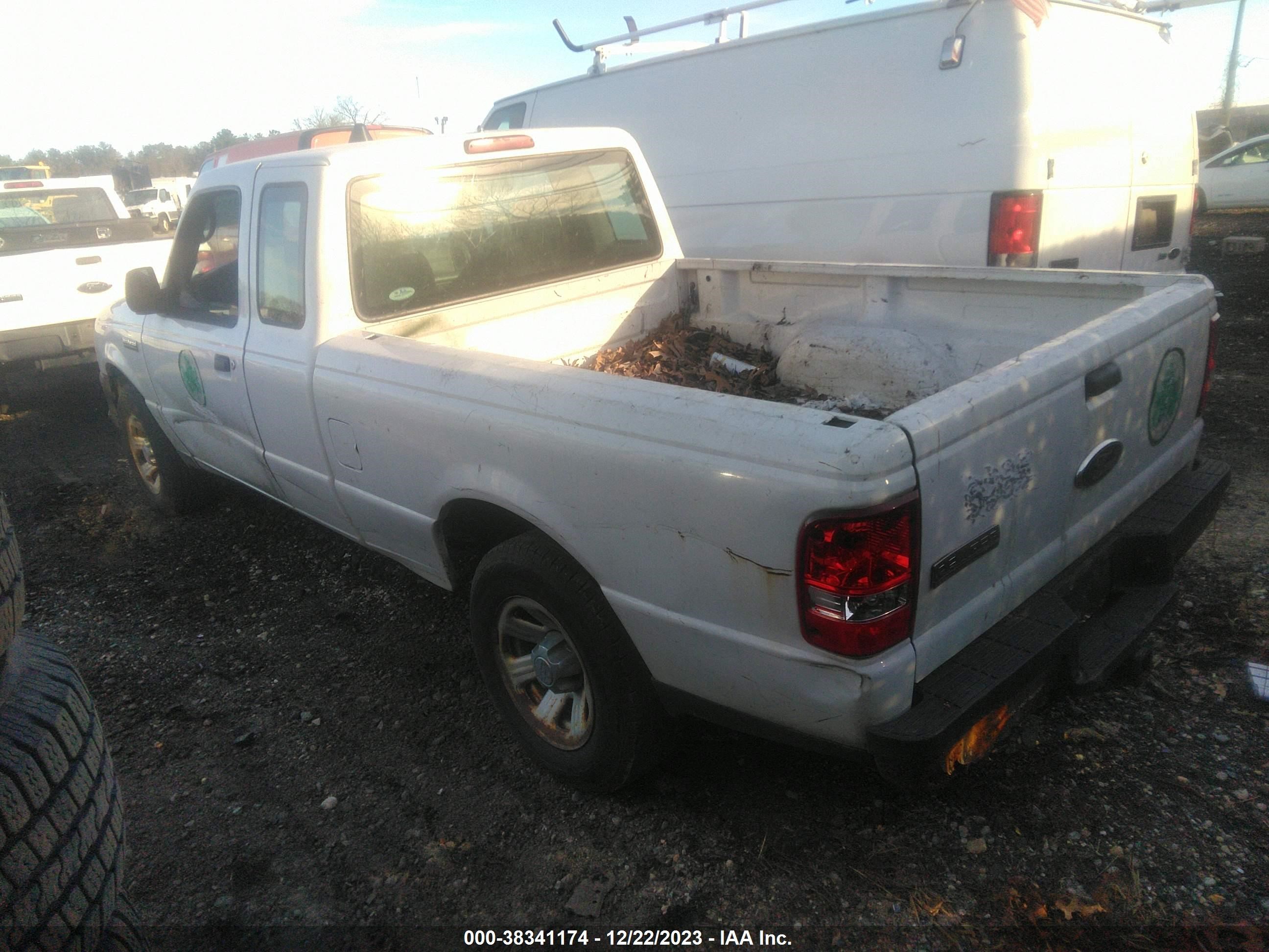 Photo 2 VIN: 1FTYR14E39PA32269 - FORD RANGER 