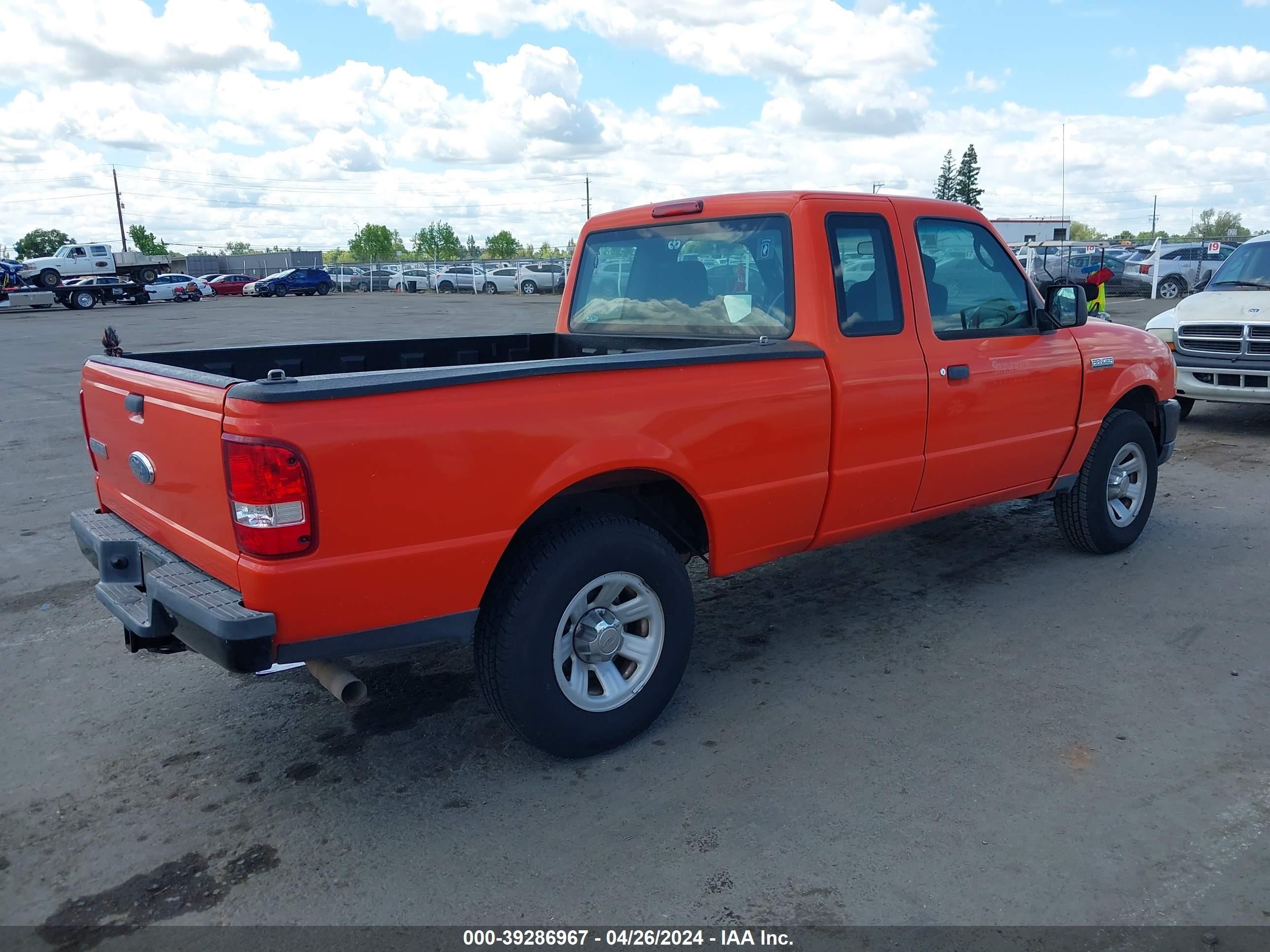 Photo 3 VIN: 1FTYR14E78PA50241 - FORD RANGER 