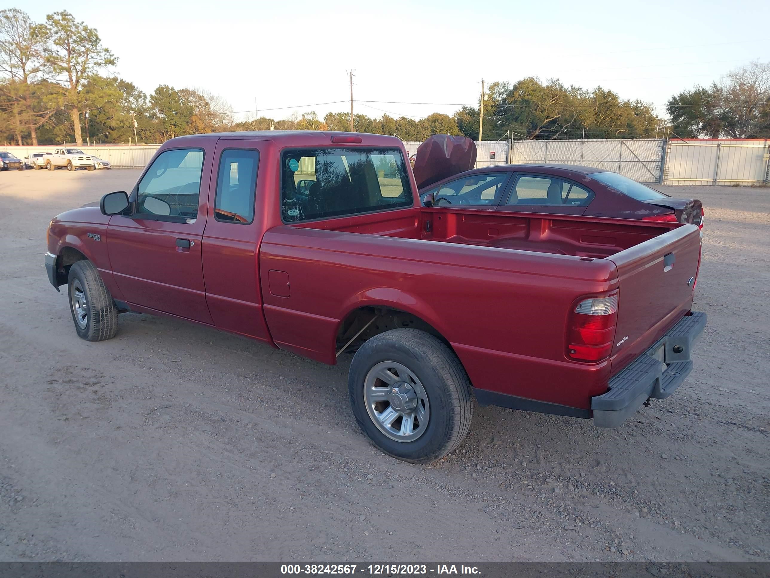 Photo 2 VIN: 1FTYR14U14PA72558 - FORD RANGER 