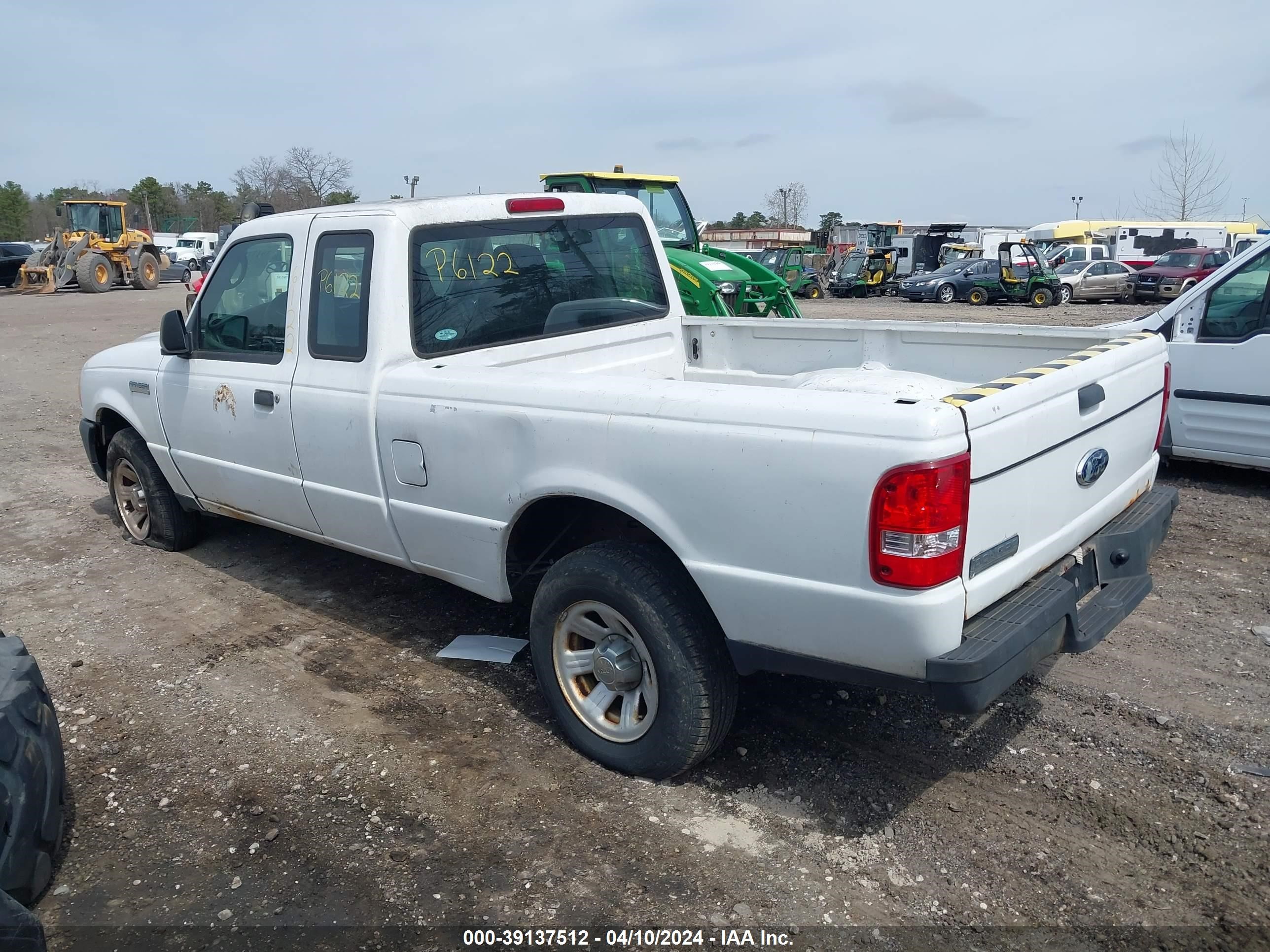 Photo 2 VIN: 1FTYR14U28PA89469 - FORD RANGER 