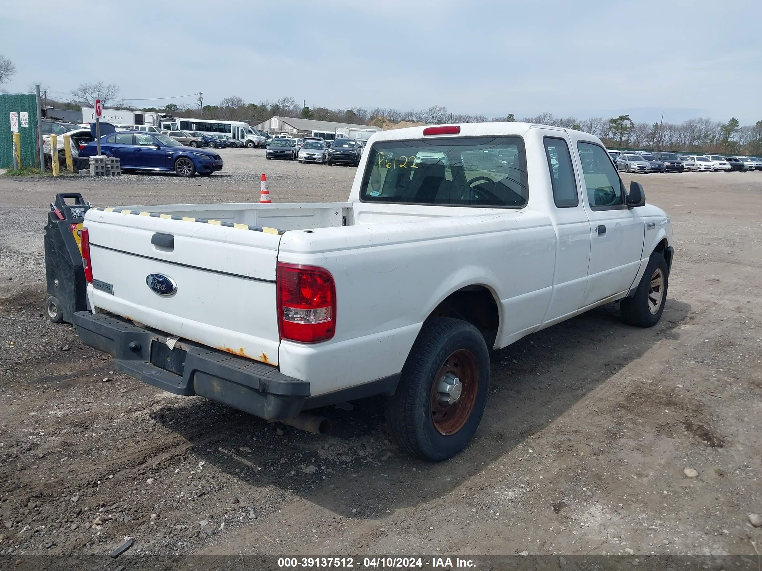 Photo 3 VIN: 1FTYR14U28PA89469 - FORD RANGER 