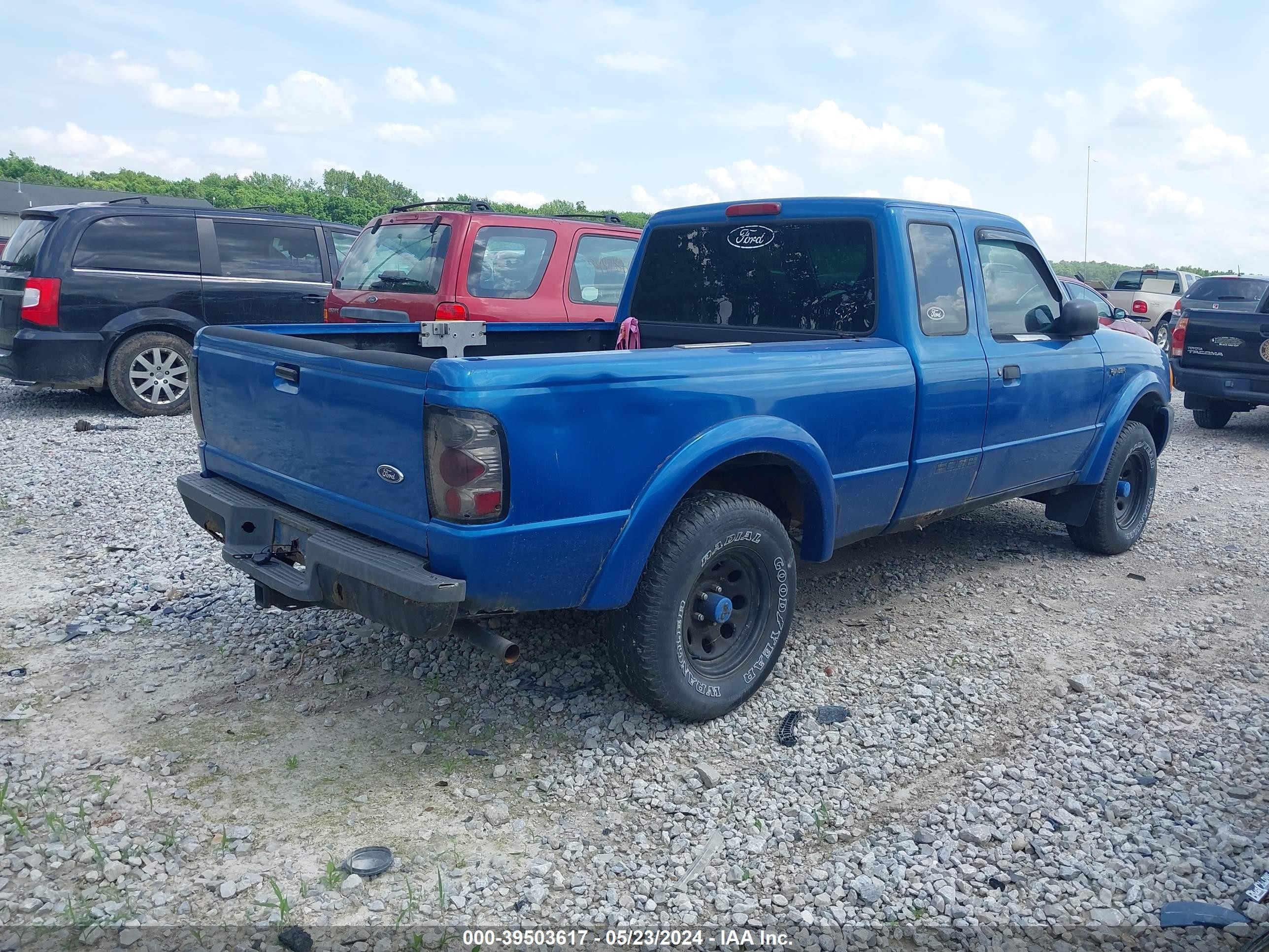 Photo 3 VIN: 1FTYR14U61PA97743 - FORD RANGER 