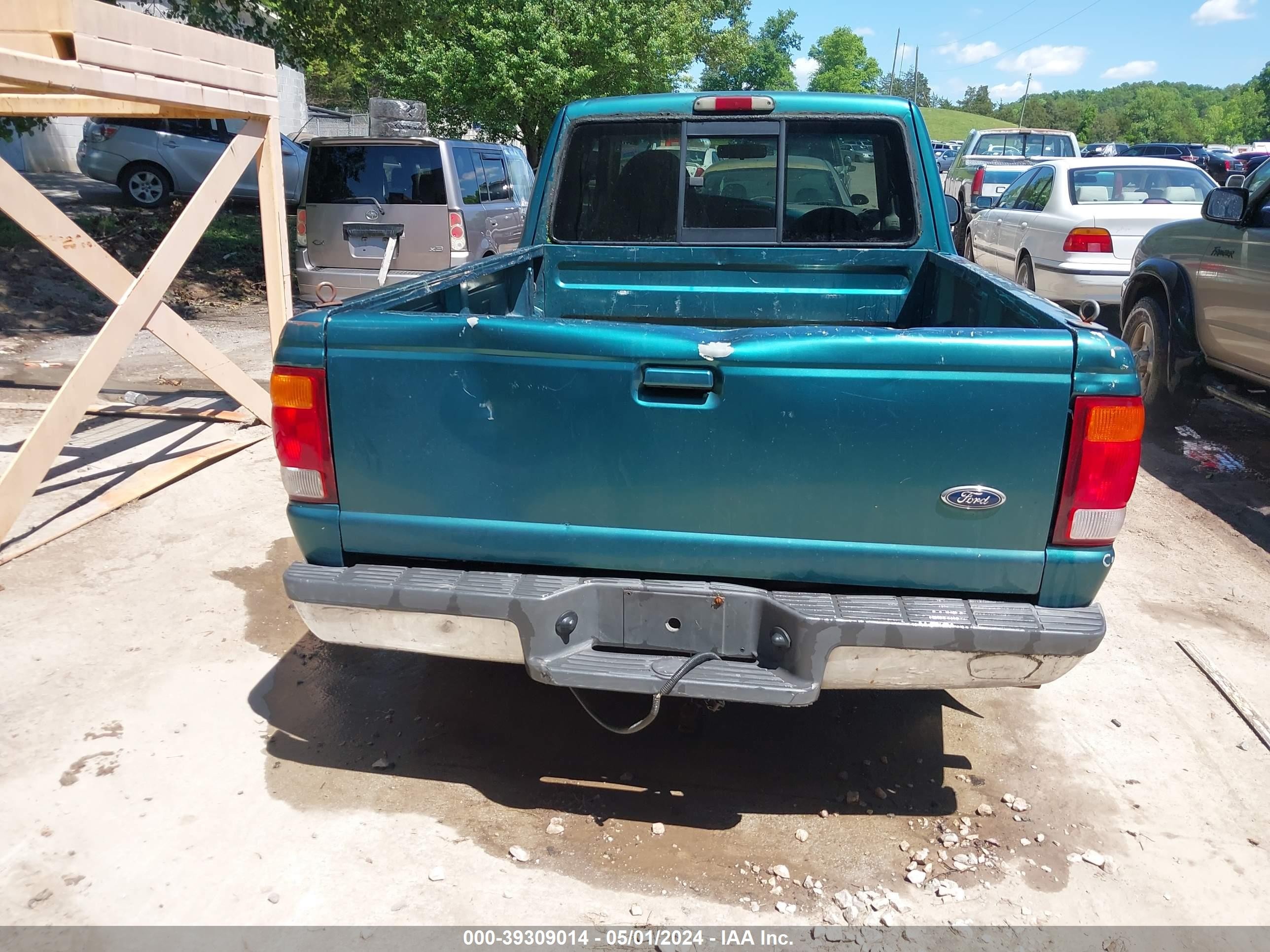 Photo 11 VIN: 1FTYR14U6WTA73019 - FORD RANGER 