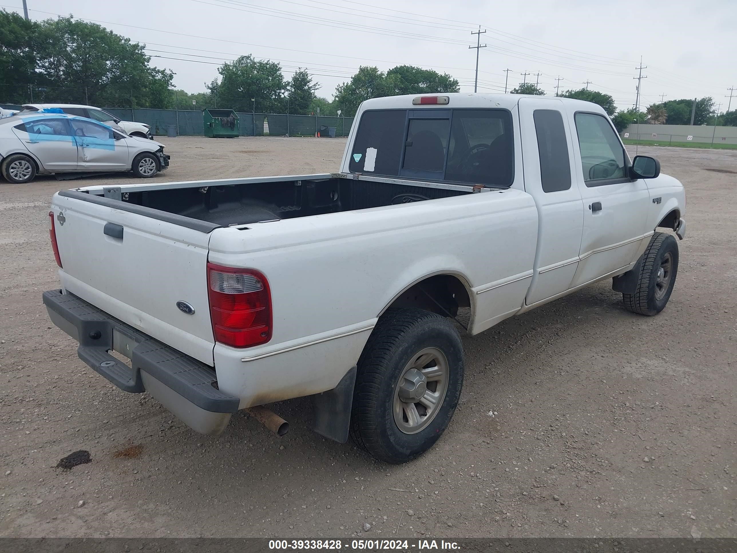 Photo 3 VIN: 1FTYR14U71PA29242 - FORD RANGER 