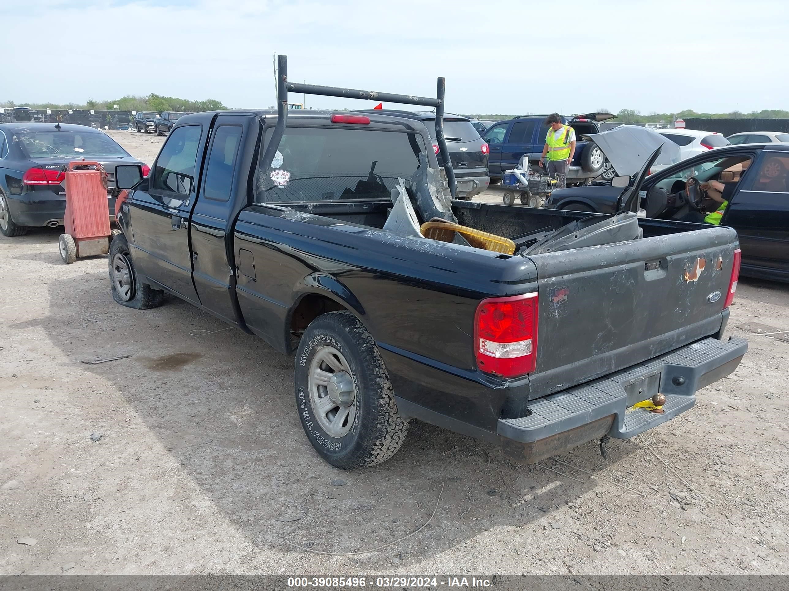 Photo 2 VIN: 1FTYR14U88PA47937 - FORD RANGER 