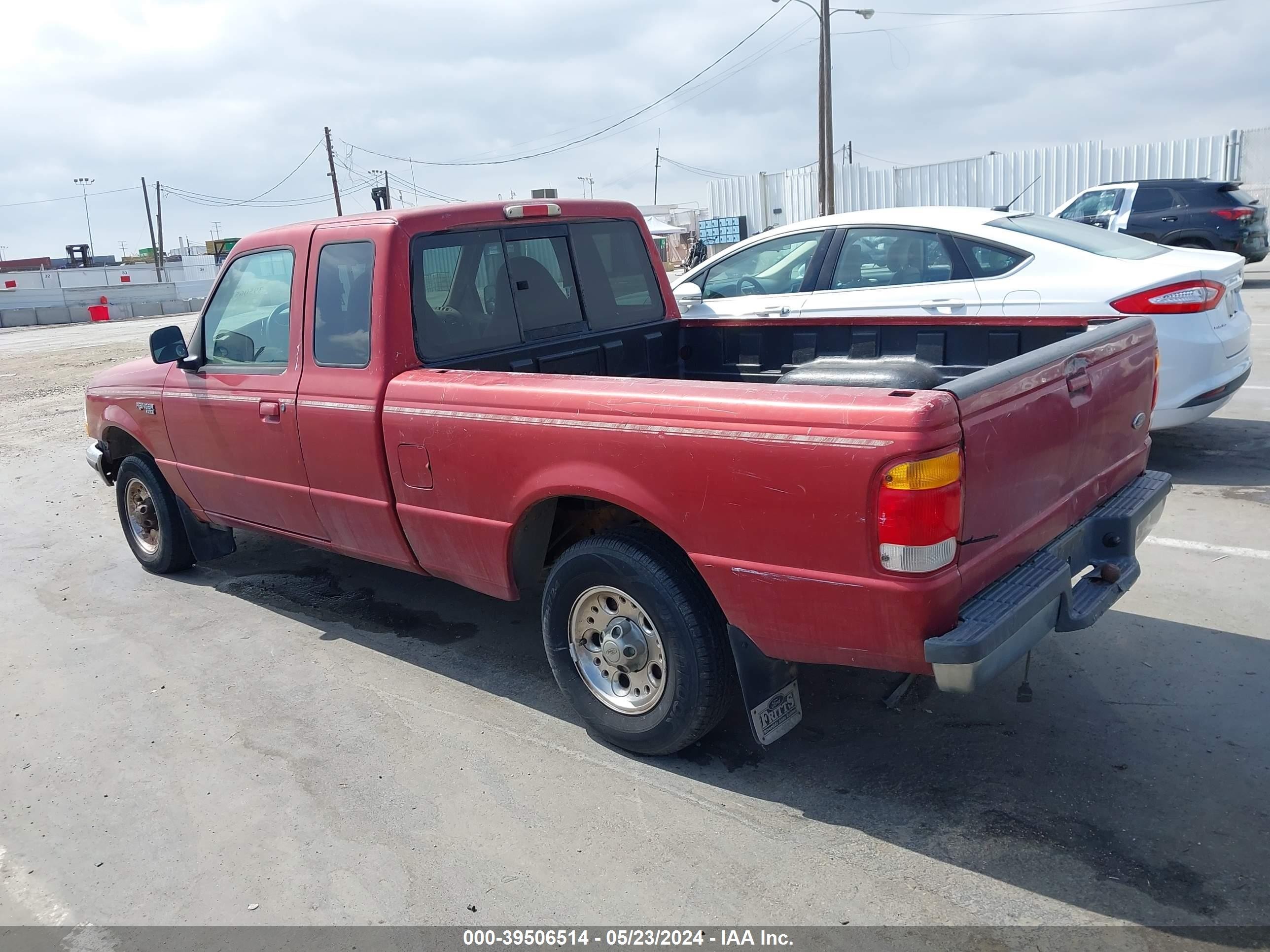 Photo 2 VIN: 1FTYR14U8WPB11679 - FORD RANGER 