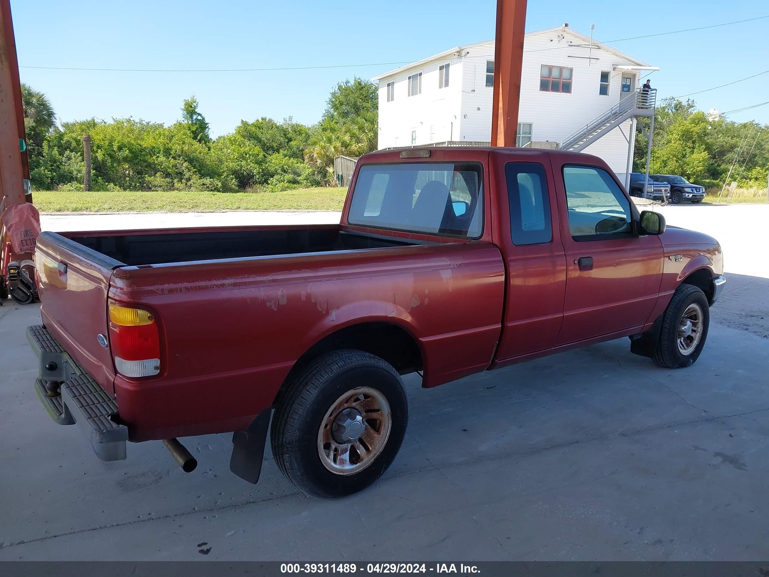 Photo 3 VIN: 1FTYR14V0XPA62360 - FORD RANGER 