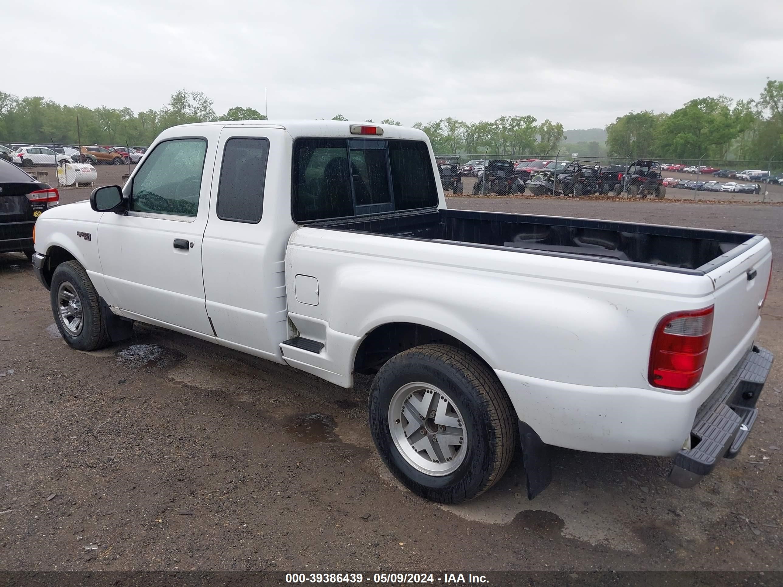 Photo 2 VIN: 1FTYR14V21PB39981 - FORD RANGER 