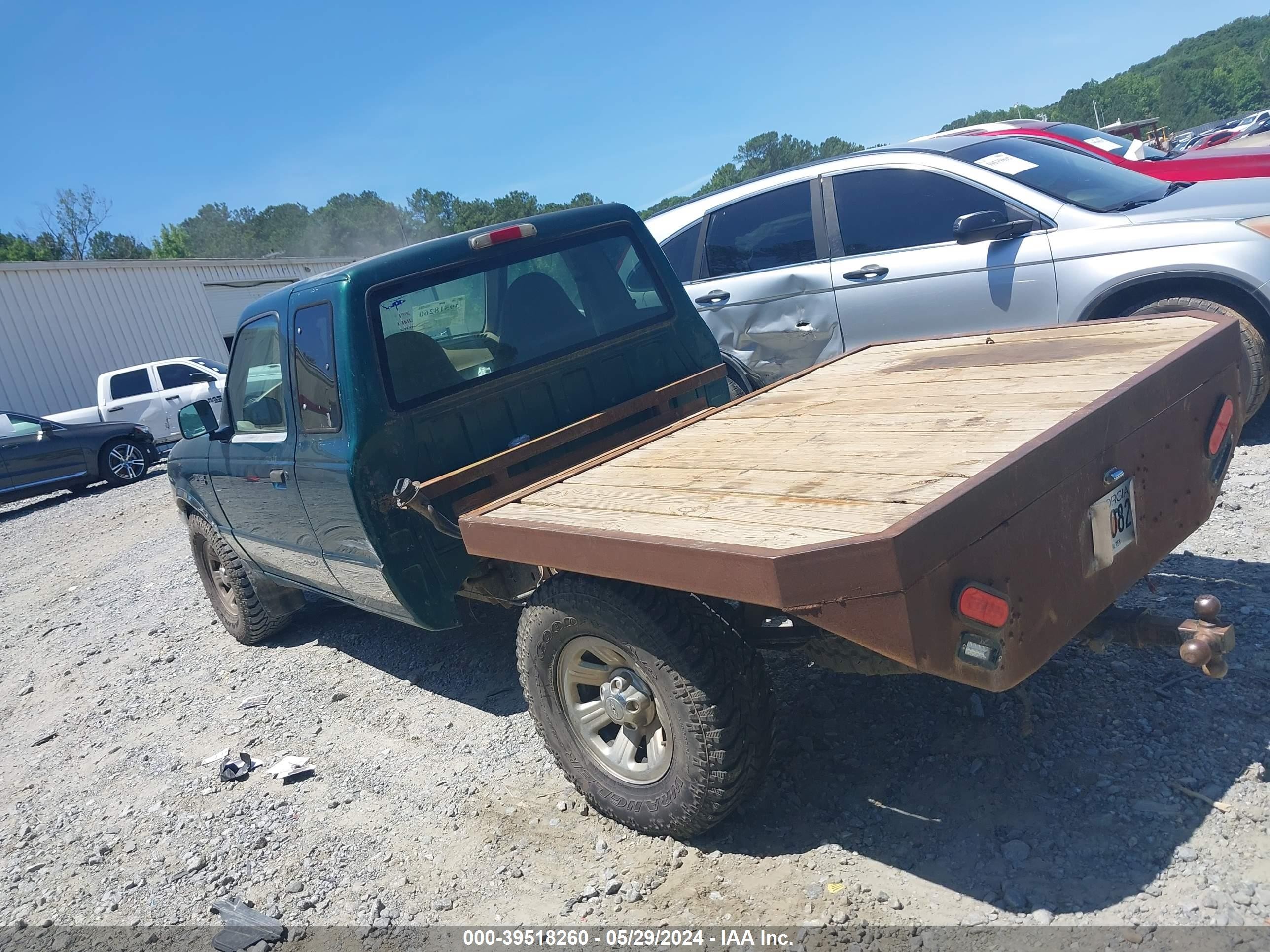 Photo 2 VIN: 1FTYR14V2YTB37567 - FORD RANGER 