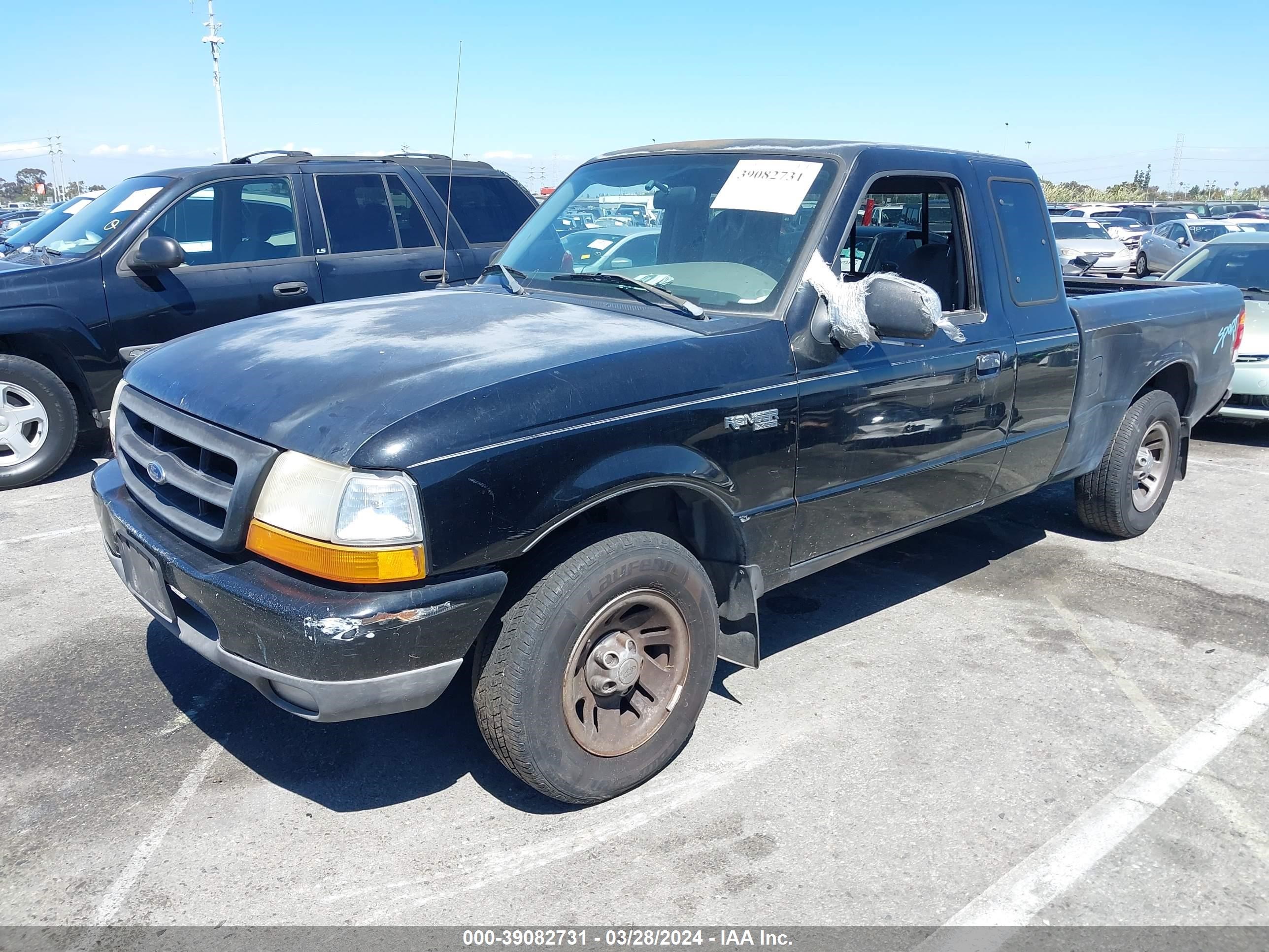 Photo 1 VIN: 1FTYR14V3XPB34720 - FORD RANGER 