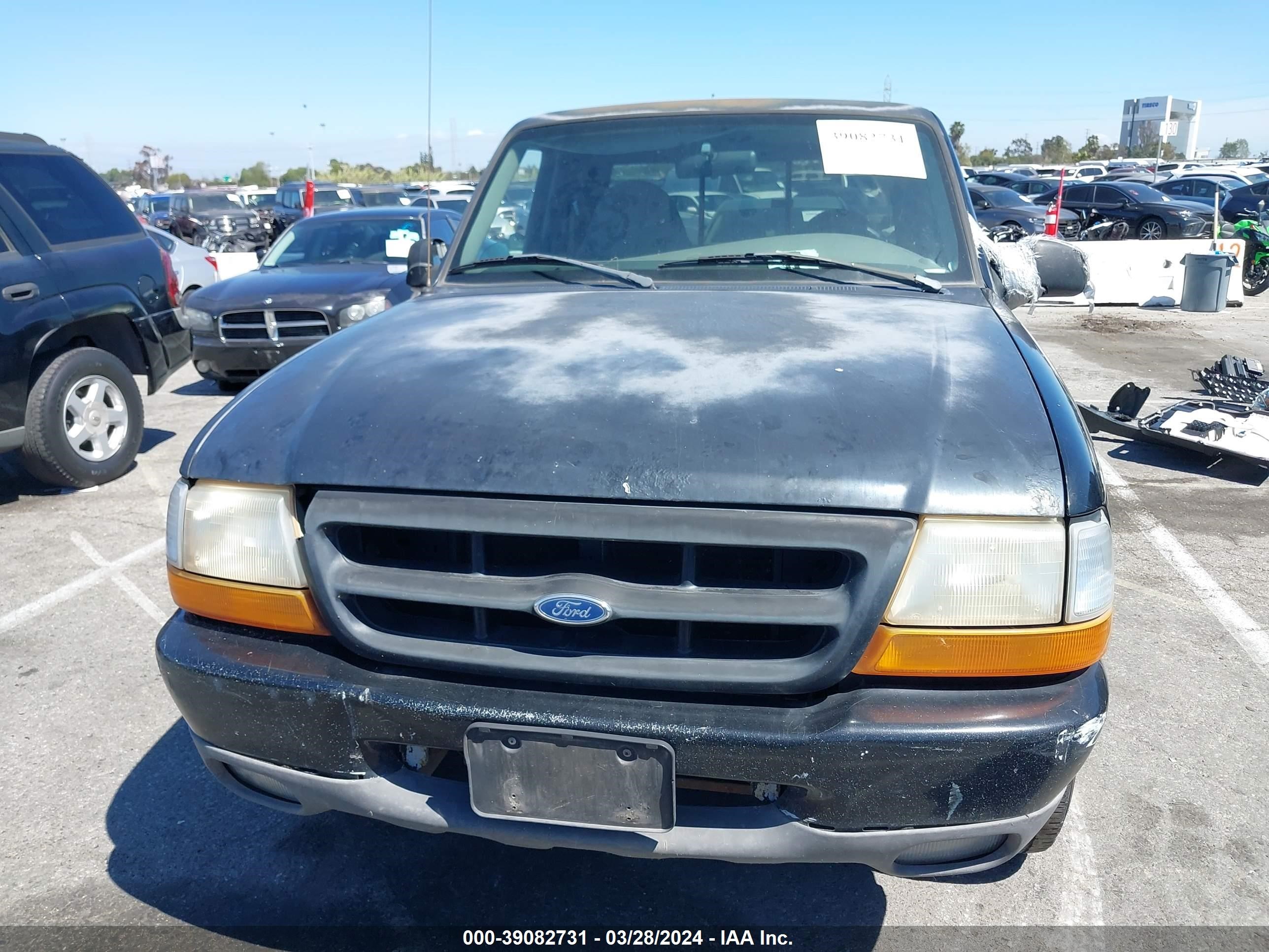 Photo 5 VIN: 1FTYR14V3XPB34720 - FORD RANGER 