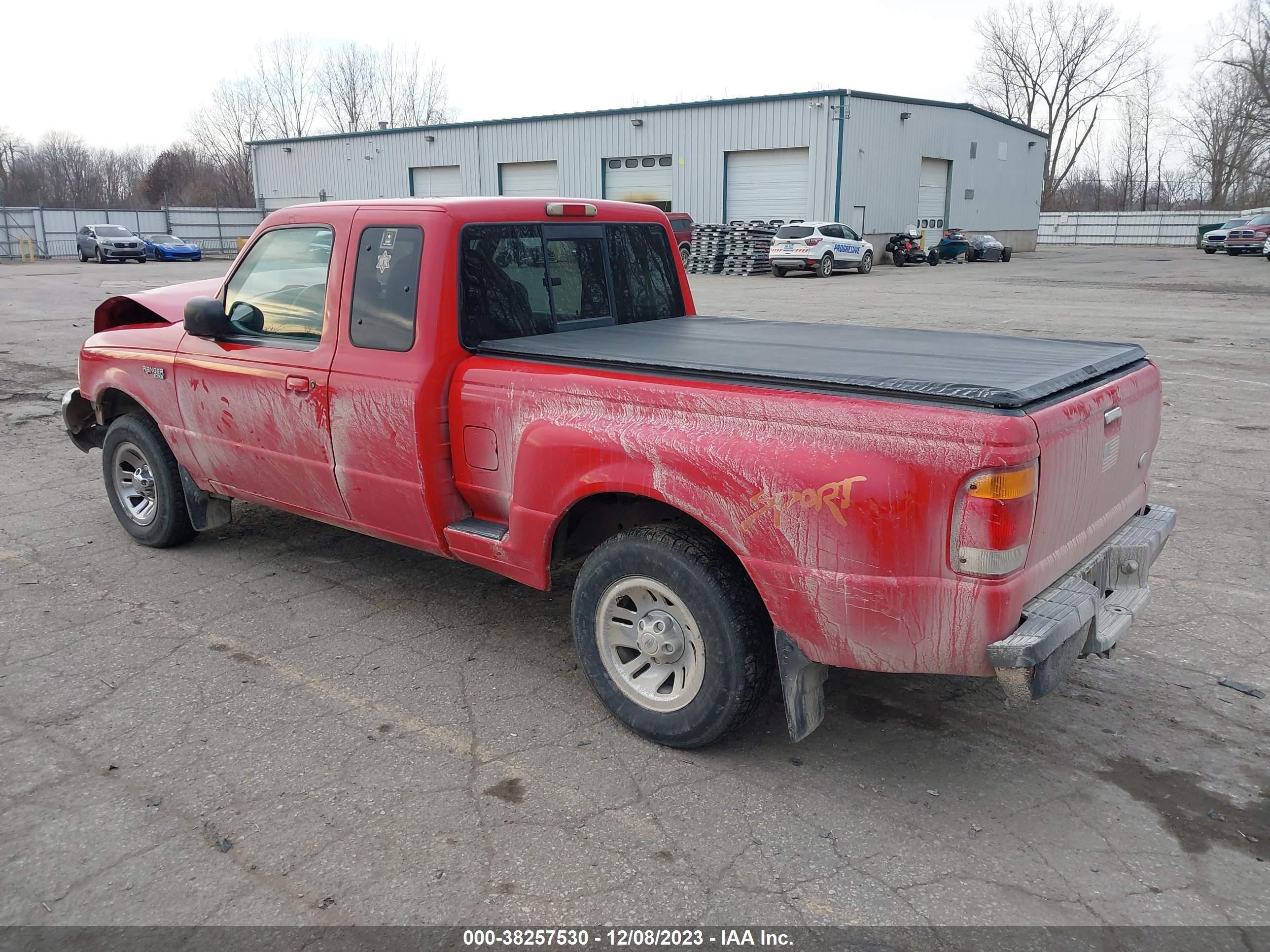 Photo 2 VIN: 1FTYR14V4XPB65135 - FORD RANGER 