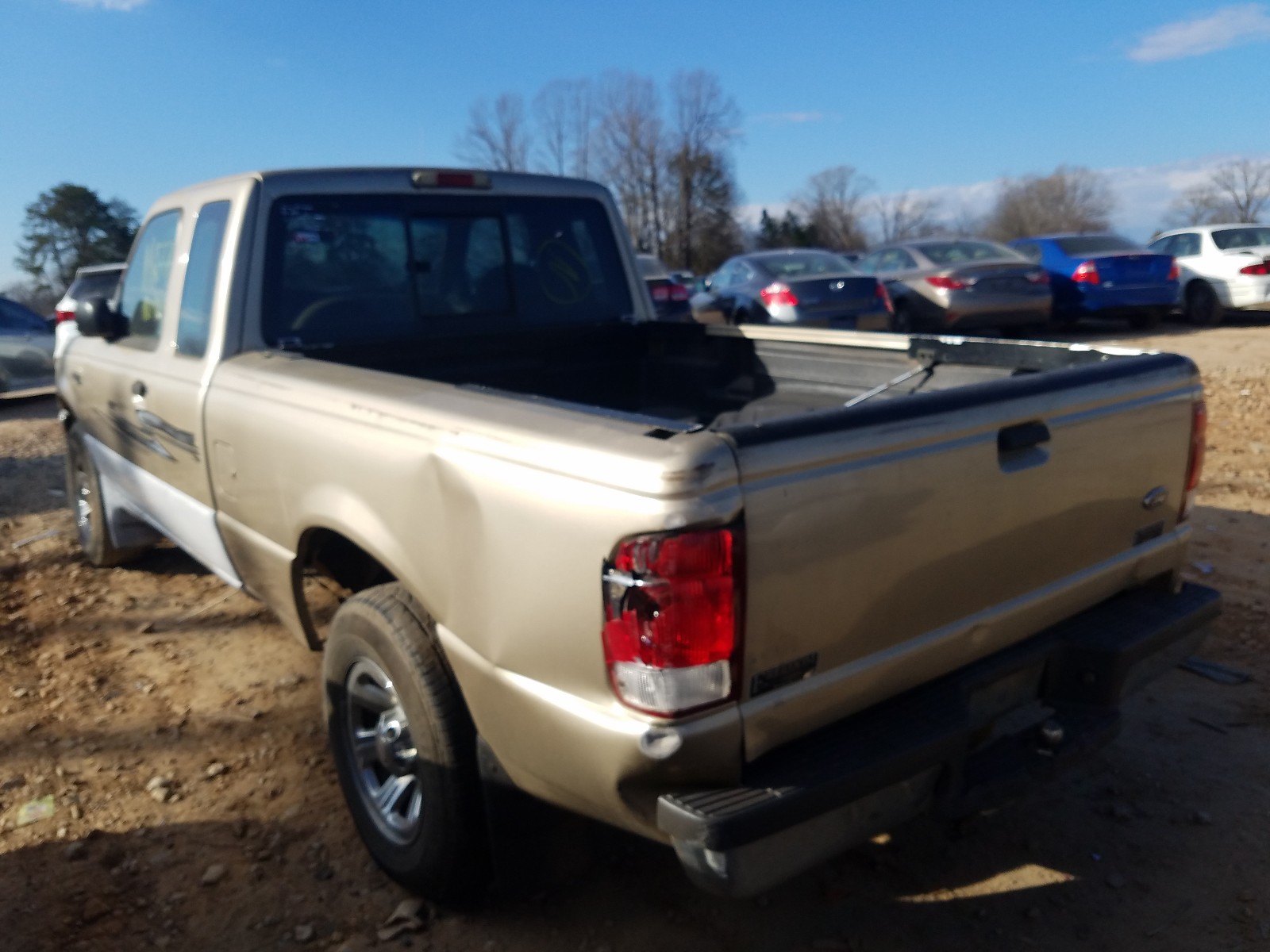 Photo 2 VIN: 1FTYR14V4YPB04949 - FORD RANGER SUP 