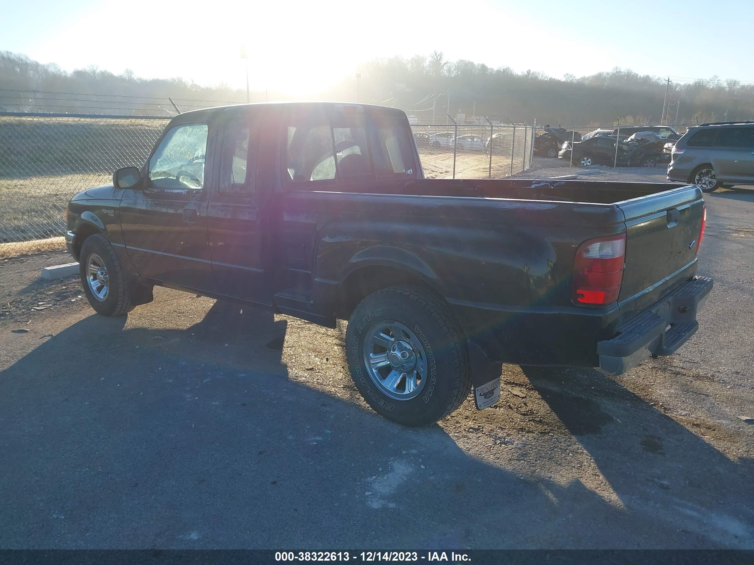 Photo 2 VIN: 1FTYR14V51PB54152 - FORD RANGER 