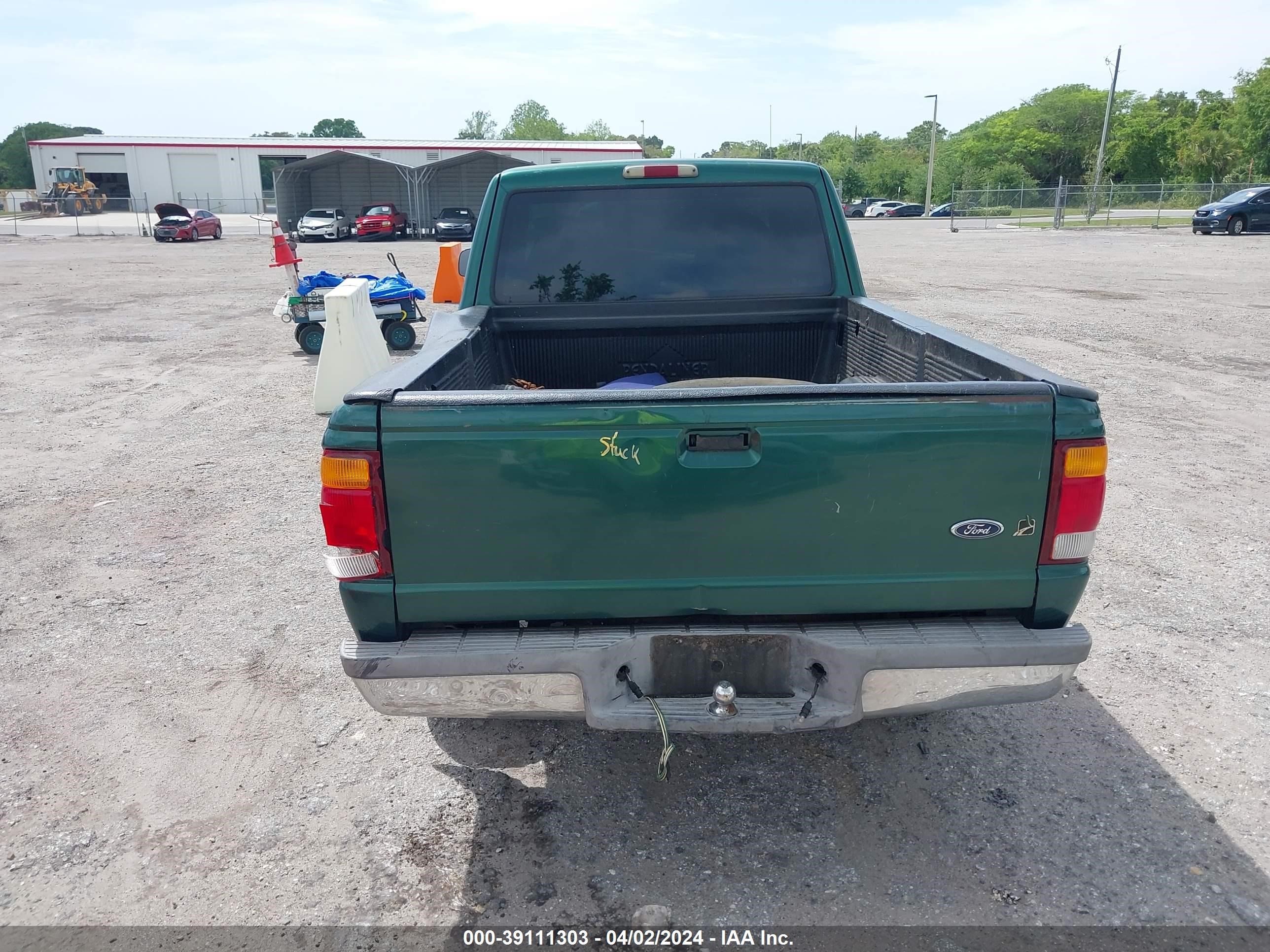 Photo 15 VIN: 1FTYR14V5XTB14654 - FORD RANGER 