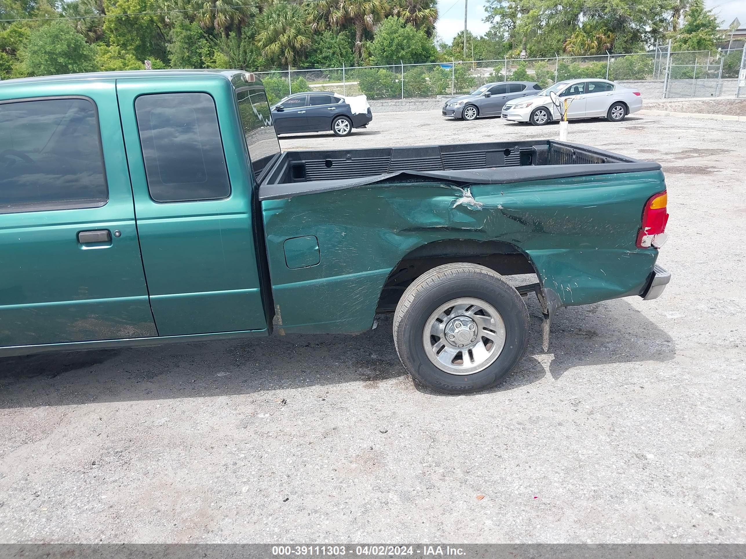 Photo 5 VIN: 1FTYR14V5XTB14654 - FORD RANGER 