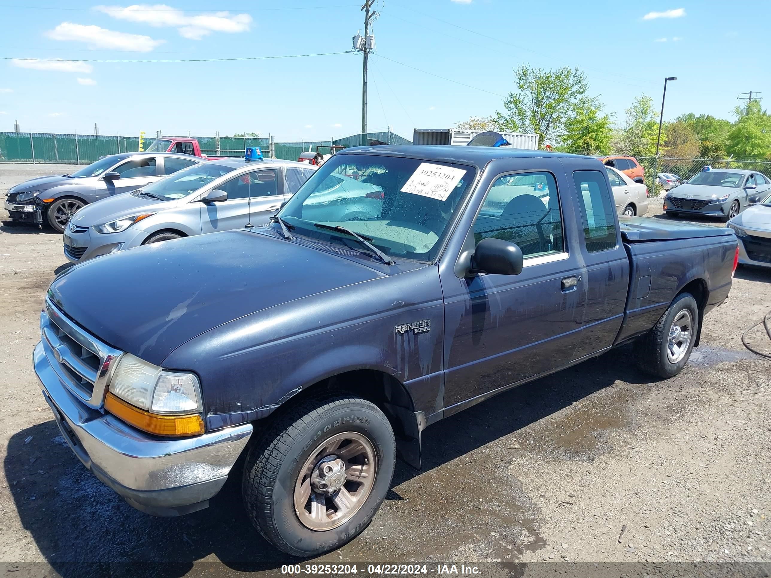 Photo 1 VIN: 1FTYR14V5YPB63332 - FORD RANGER 