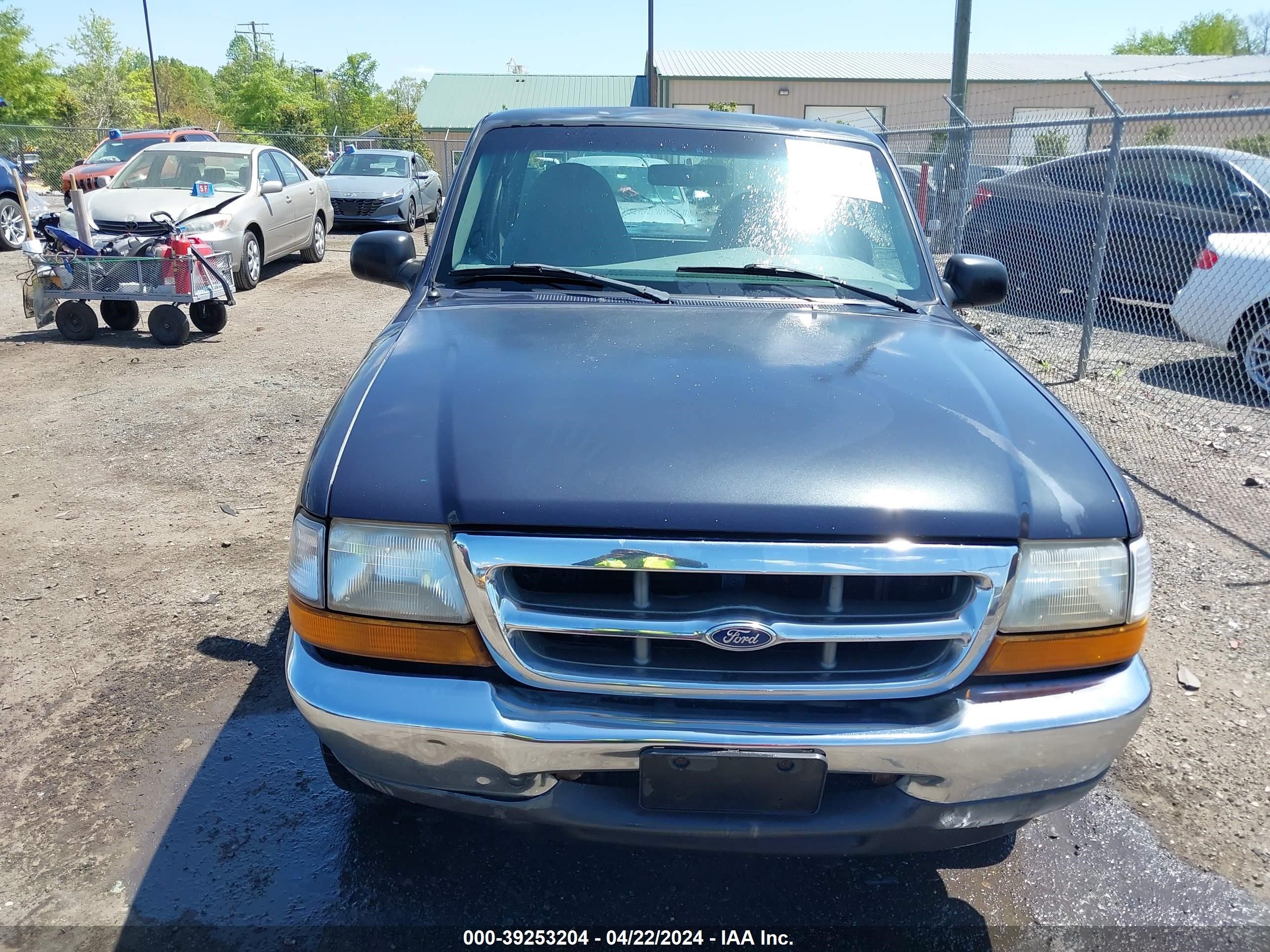 Photo 11 VIN: 1FTYR14V5YPB63332 - FORD RANGER 