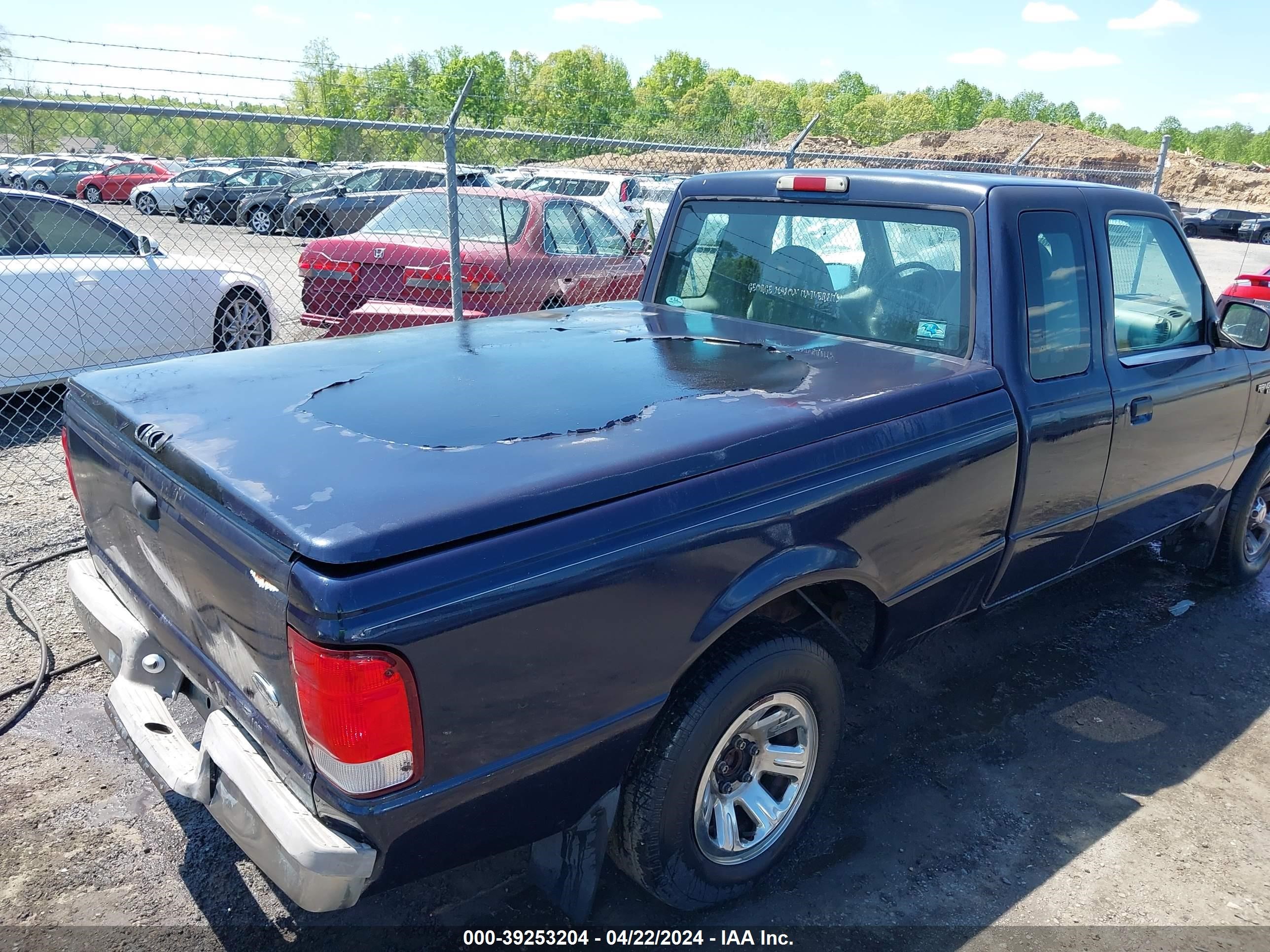 Photo 5 VIN: 1FTYR14V5YPB63332 - FORD RANGER 