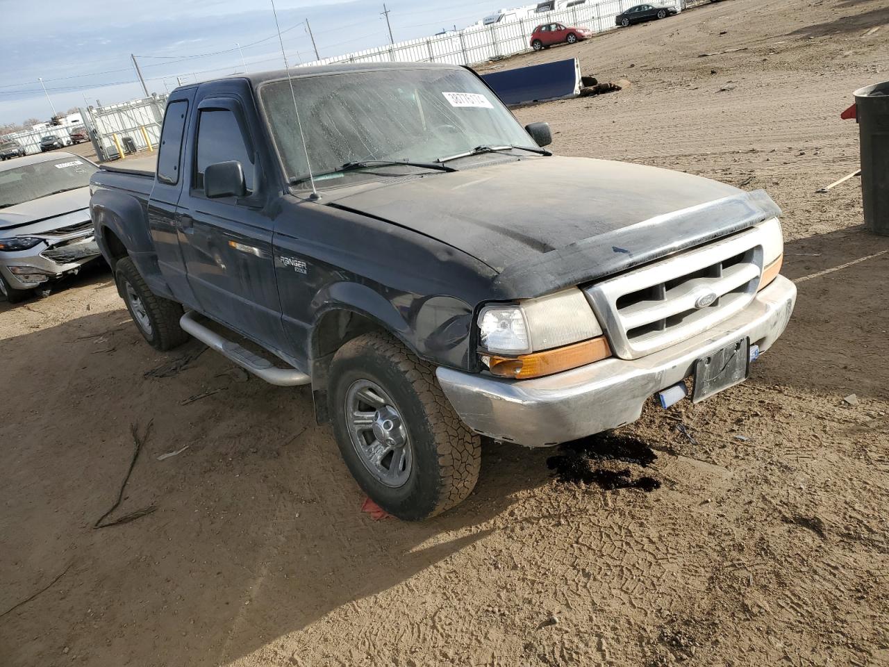 Photo 3 VIN: 1FTYR14V5YPB82043 - FORD RANGER 