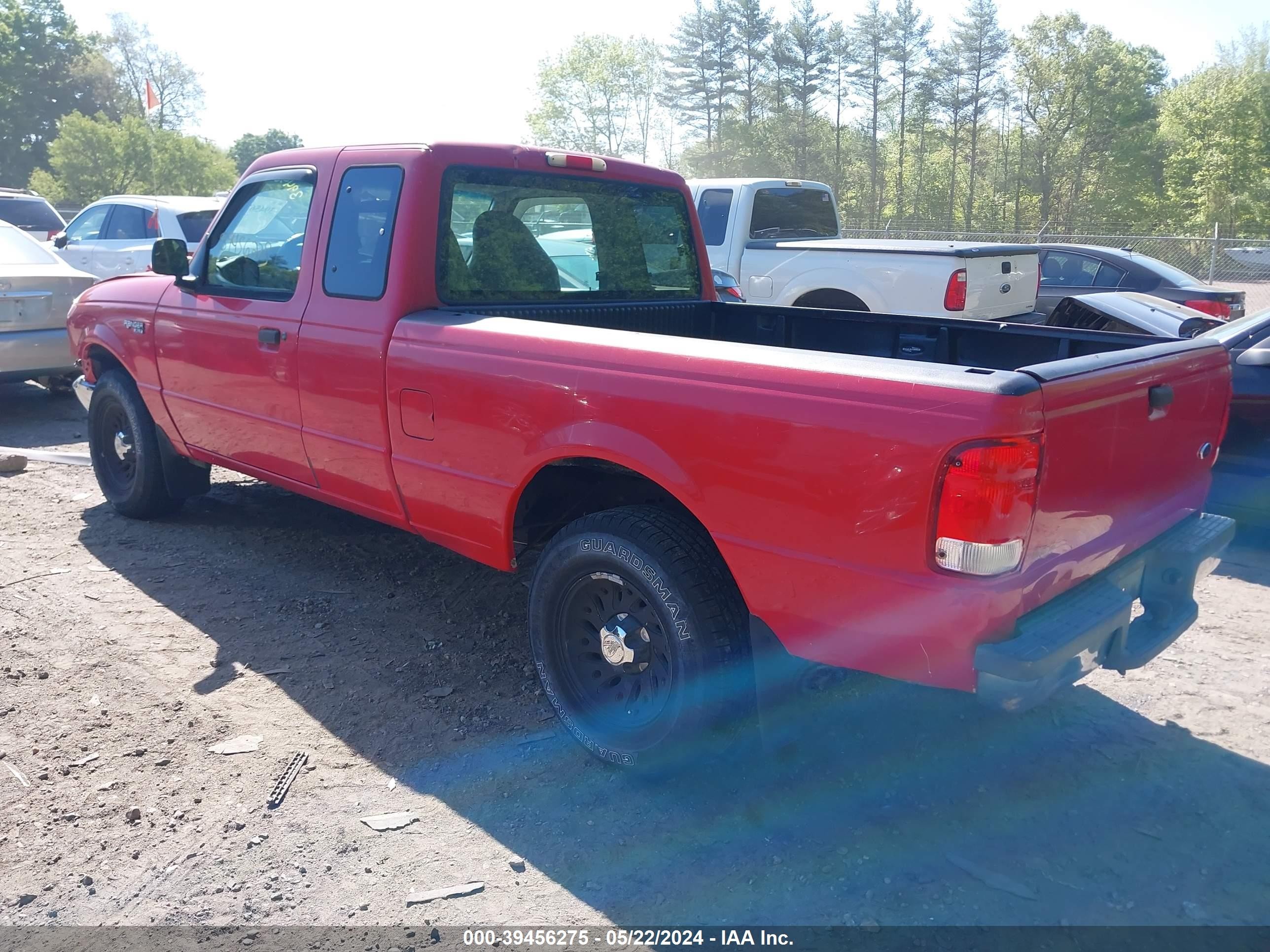 Photo 2 VIN: 1FTYR14V5YTA77588 - FORD RANGER 