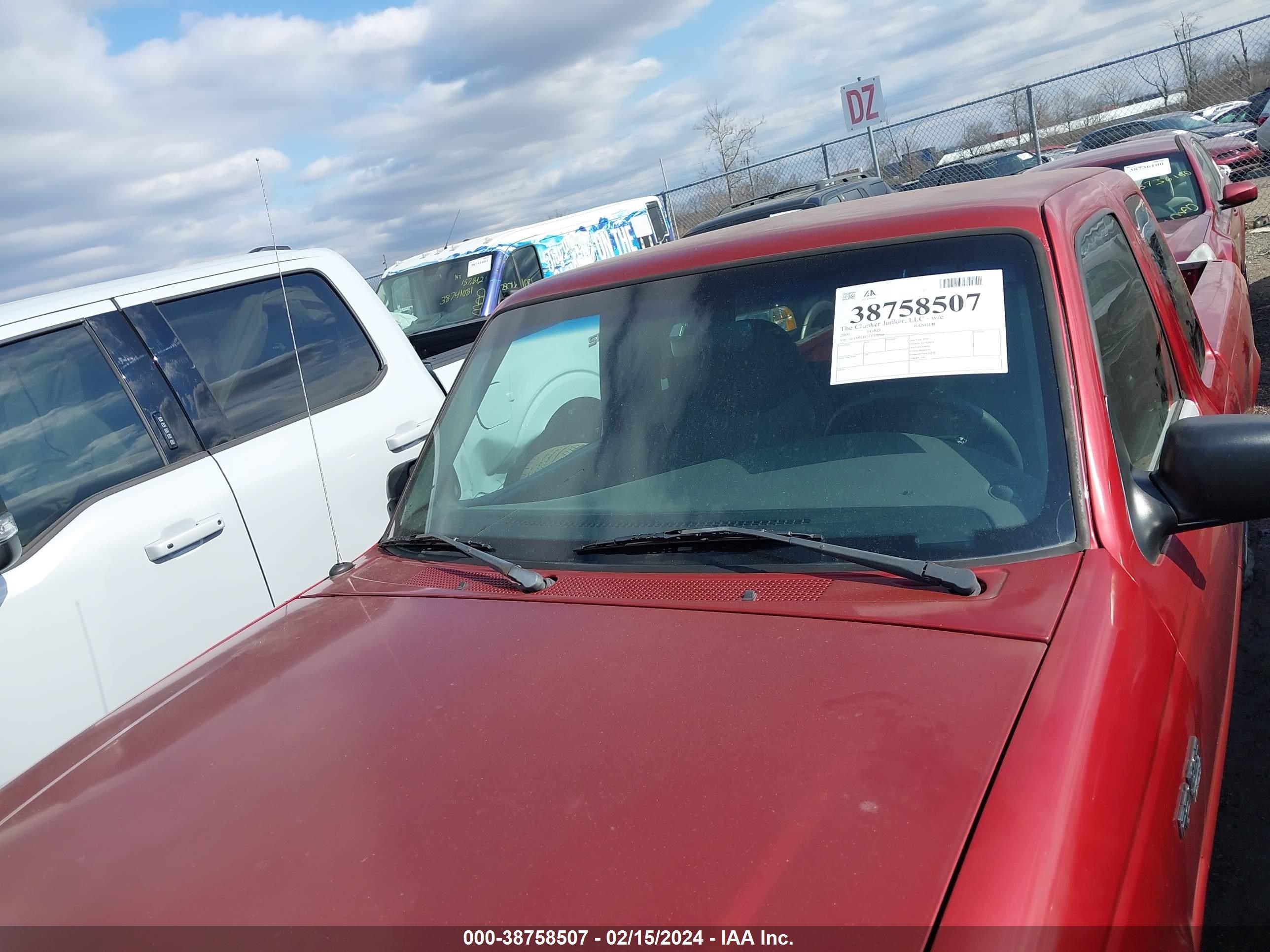 Photo 5 VIN: 1FTYR14V71TA98948 - FORD RANGER 