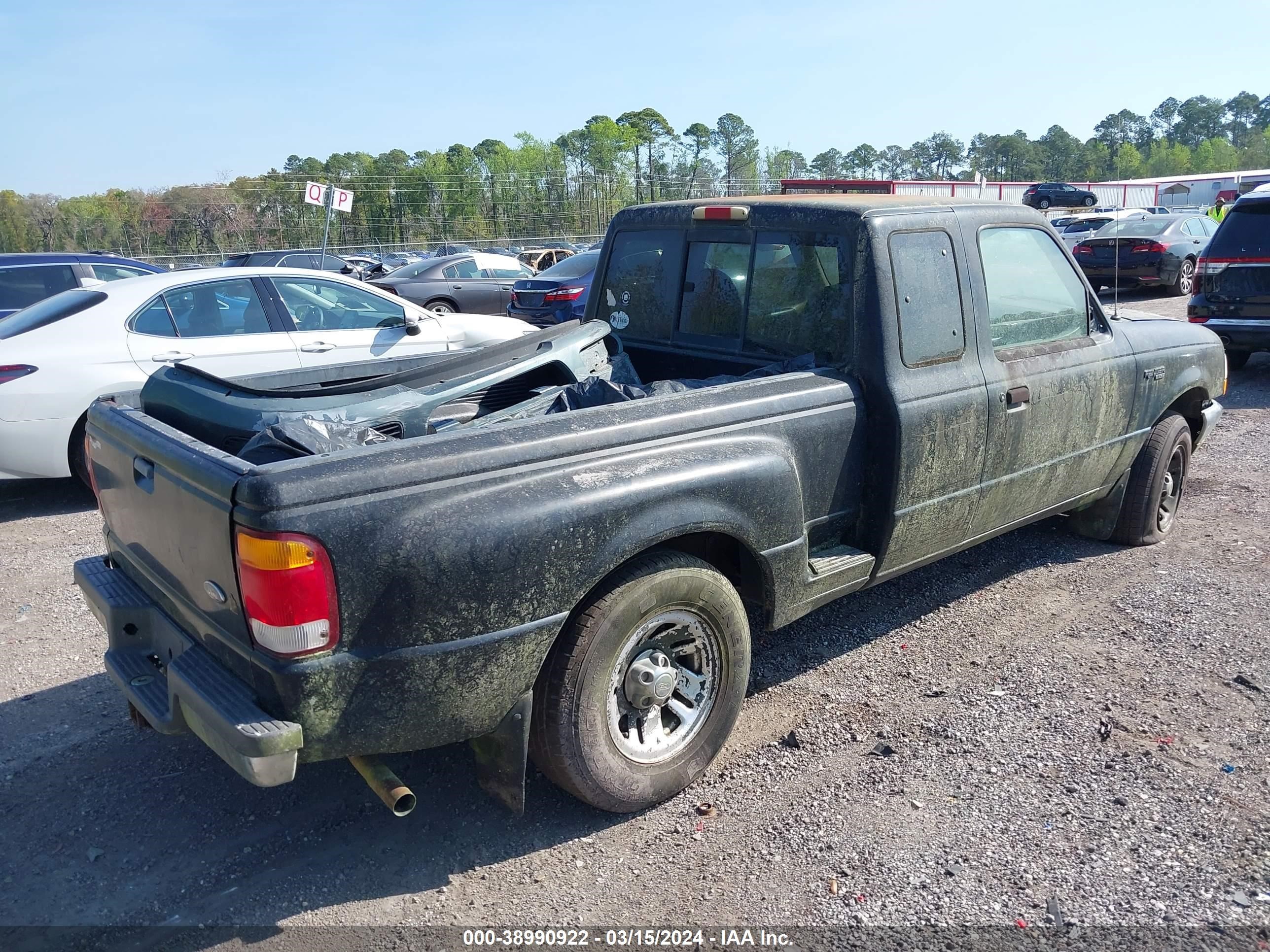 Photo 3 VIN: 1FTYR14V7XPA20459 - FORD RANGER 