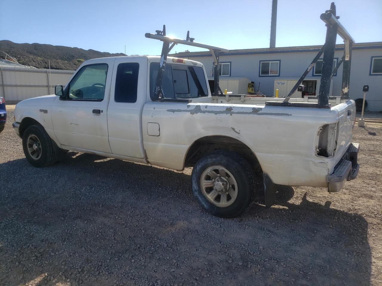 Photo 1 VIN: 1FTYR14V8YPB71991 - FORD RANGER 