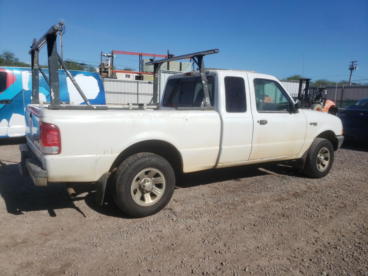 Photo 2 VIN: 1FTYR14V8YPB71991 - FORD RANGER 