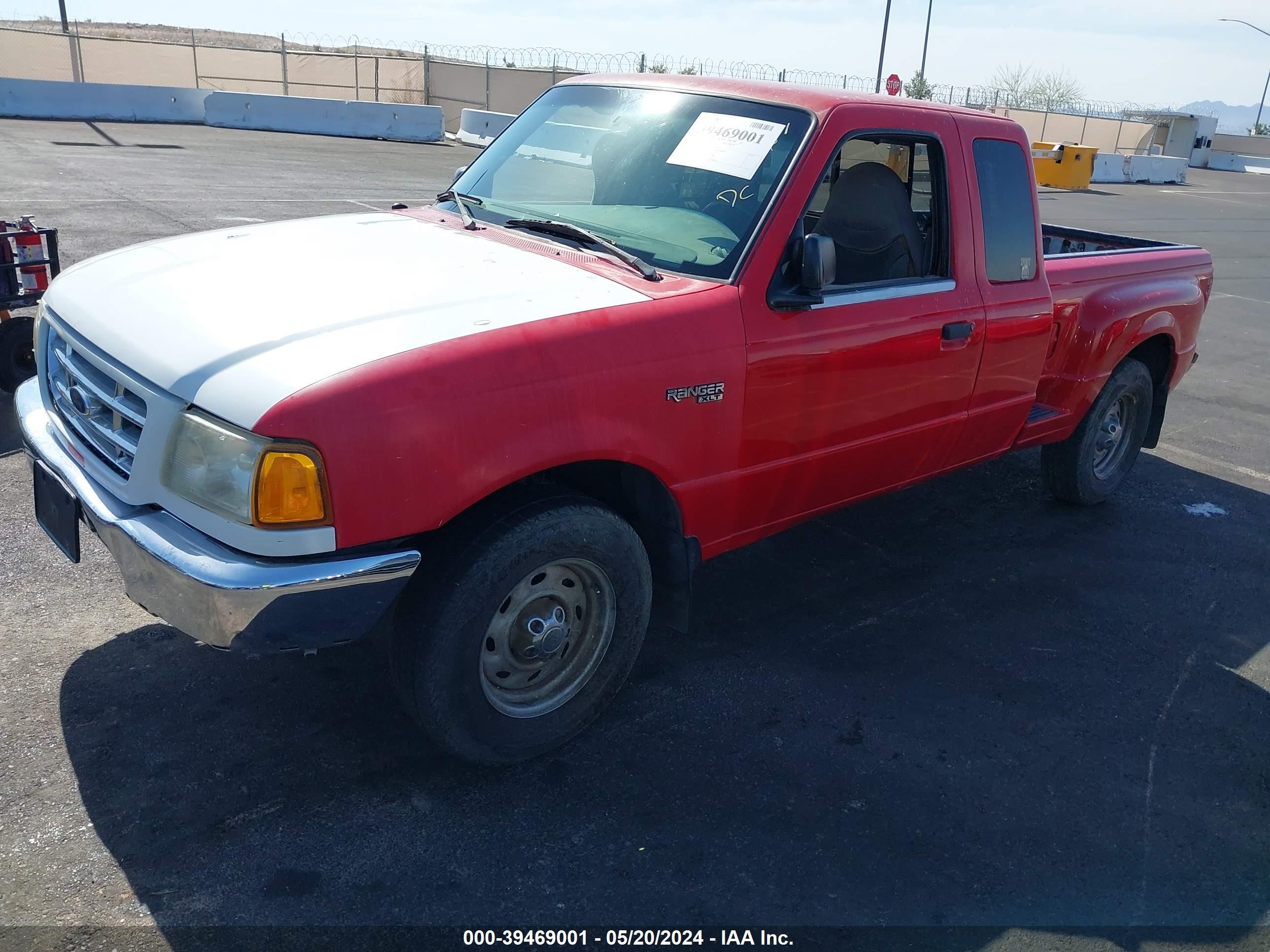 Photo 12 VIN: 1FTYR14V9YPA22599 - FORD RANGER 