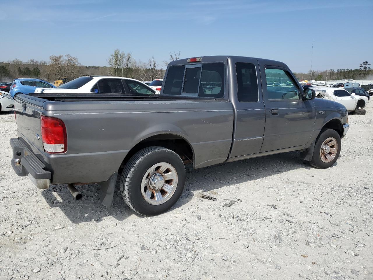 Photo 2 VIN: 1FTYR14V9YPA73522 - FORD RANGER 