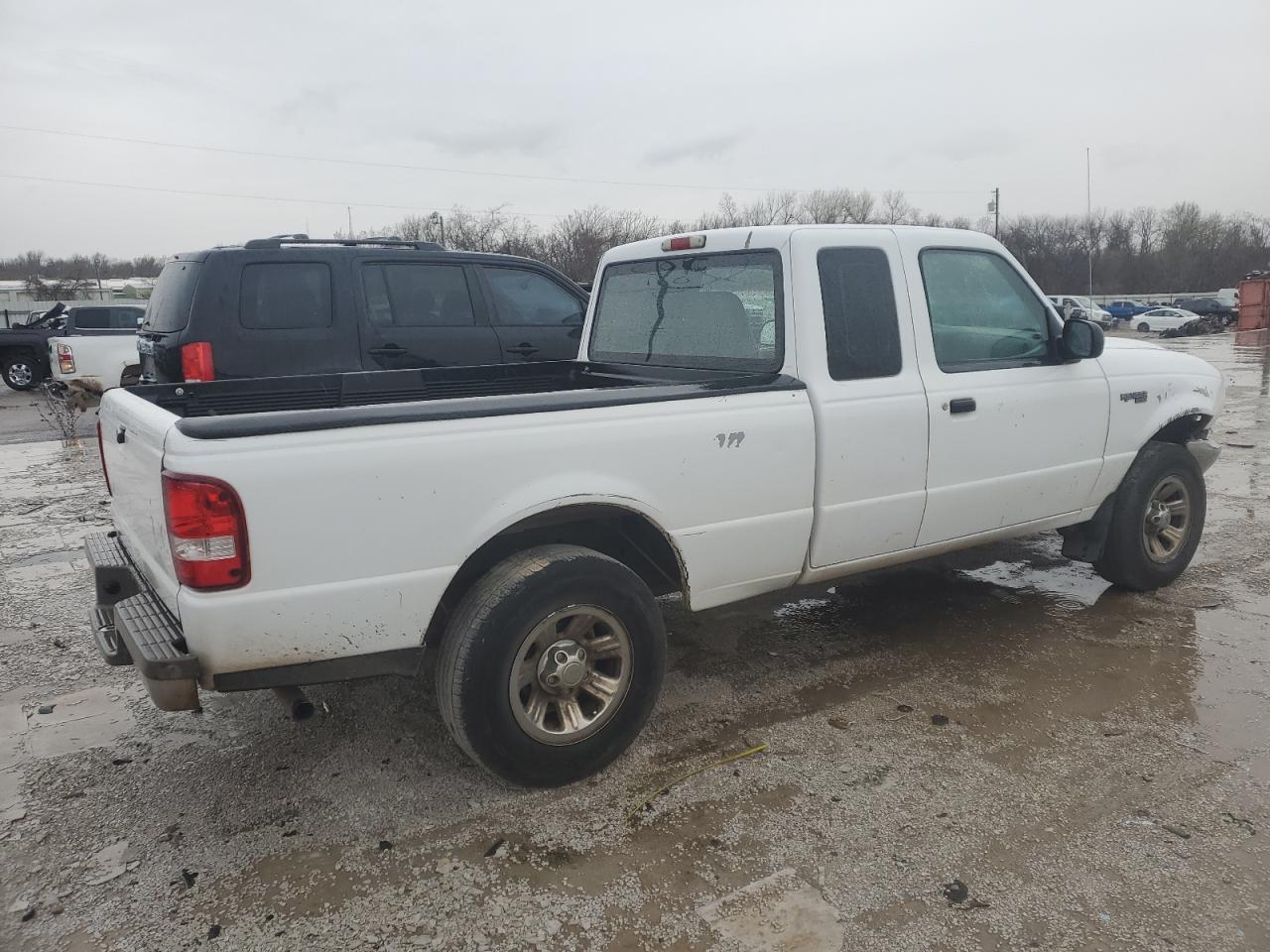 Photo 2 VIN: 1FTYR14V9YPA97433 - FORD RANGER 