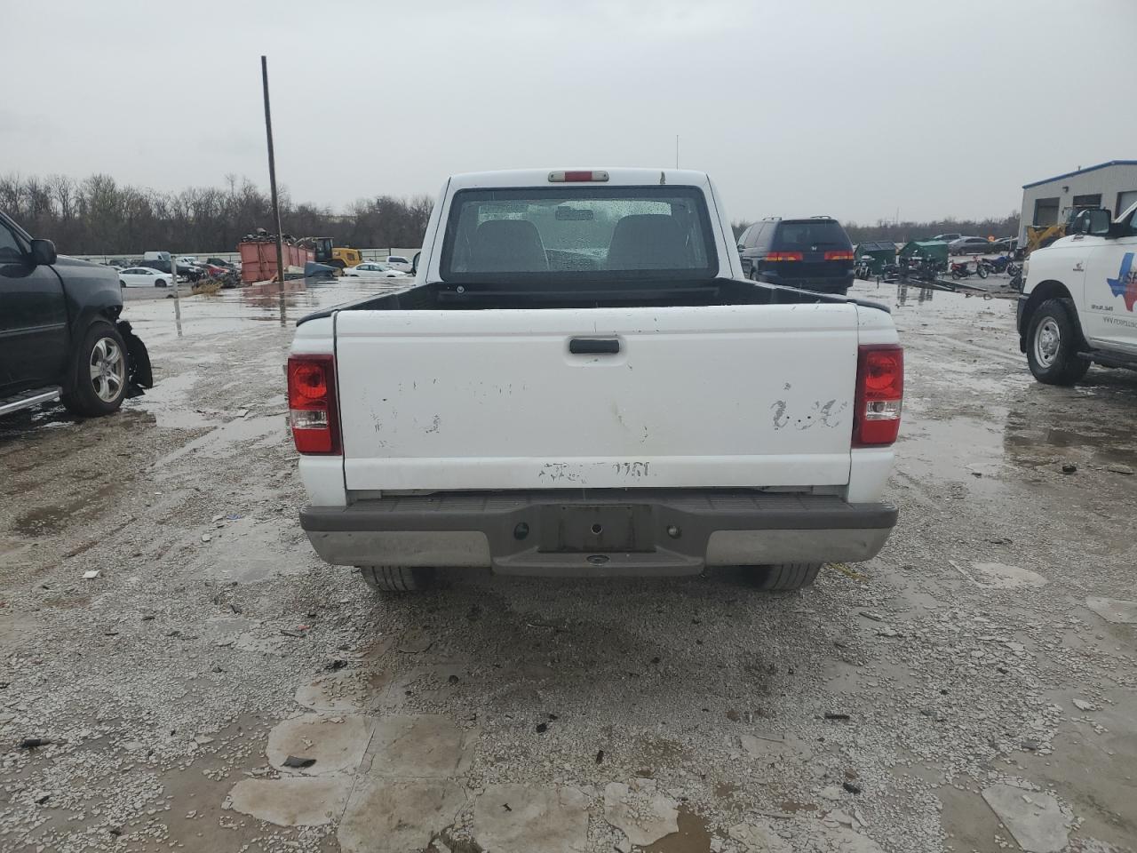 Photo 5 VIN: 1FTYR14V9YPA97433 - FORD RANGER 