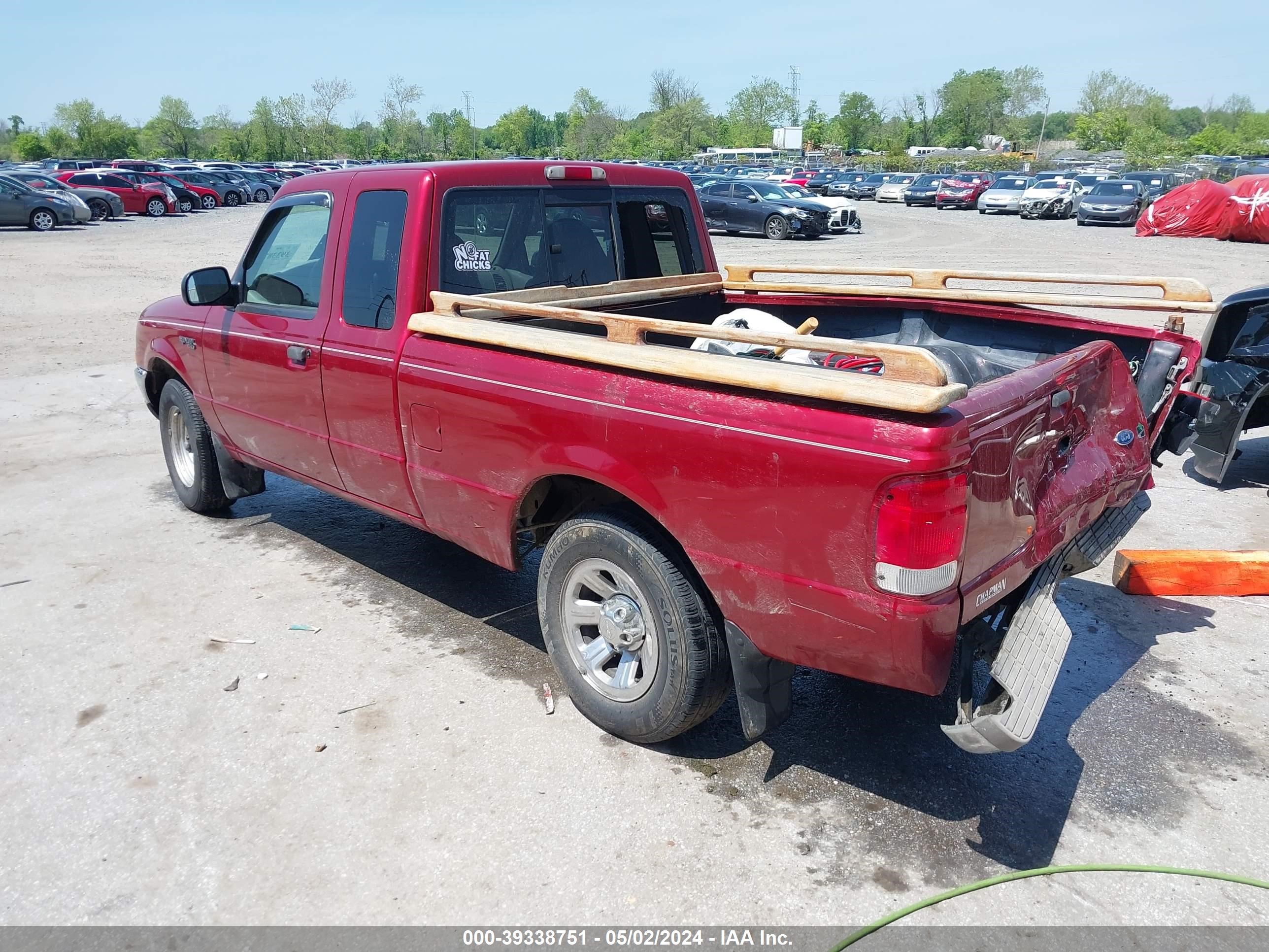 Photo 2 VIN: 1FTYR14V9YTA68263 - FORD RANGER 