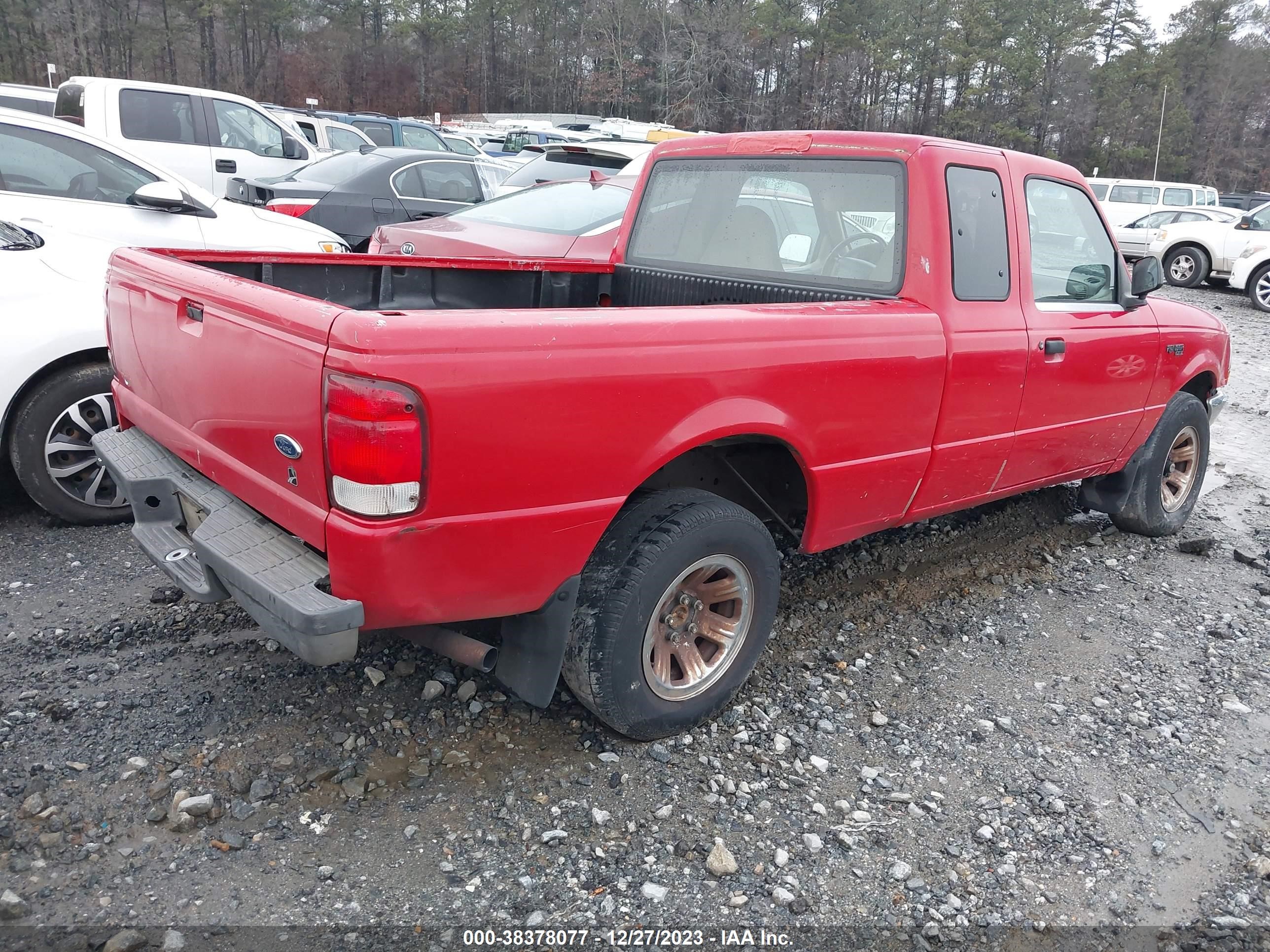 Photo 3 VIN: 1FTYR14V9YTB10446 - FORD RANGER 