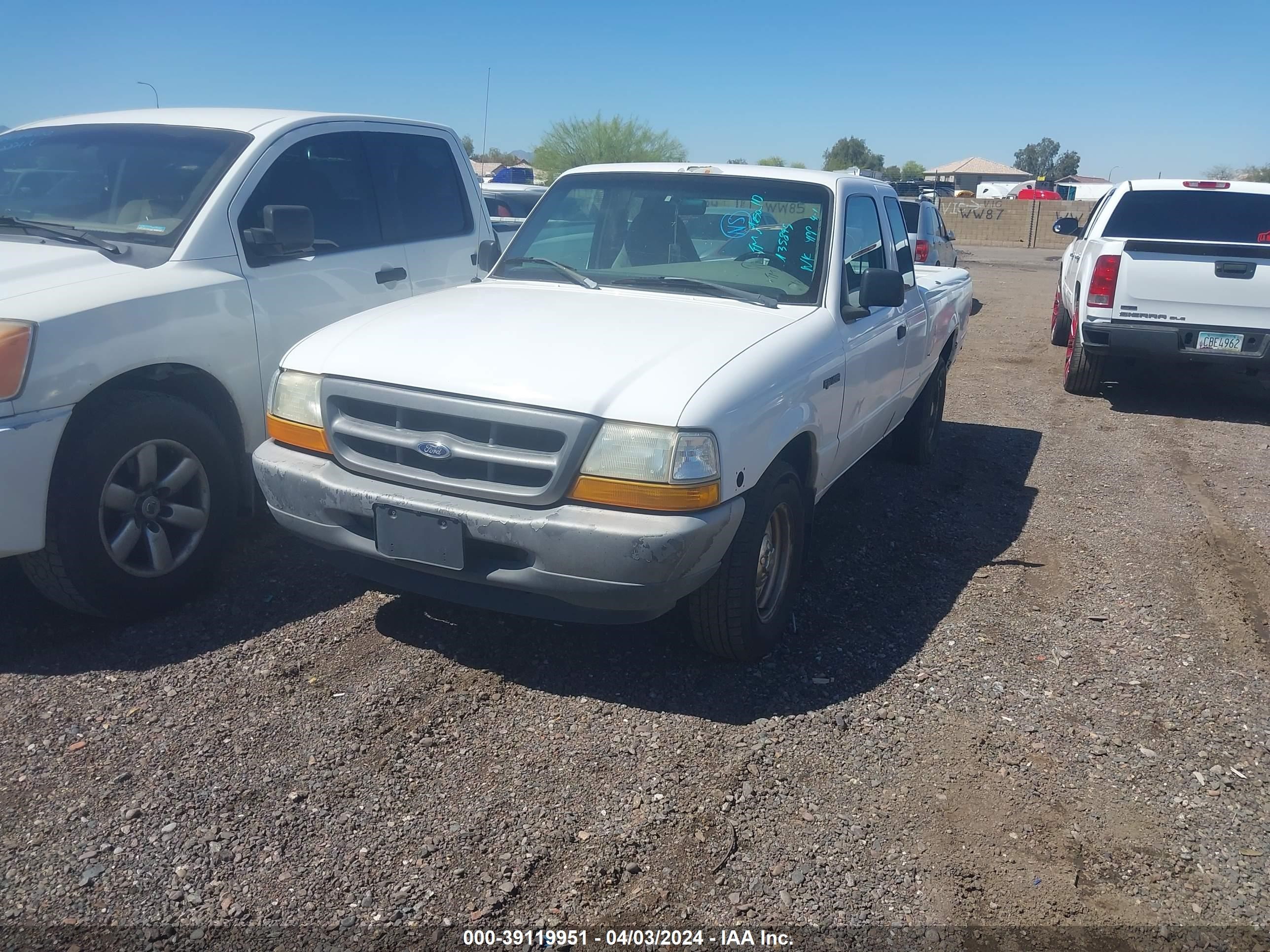 Photo 1 VIN: 1FTYR14X0YTA35895 - FORD RANGER 