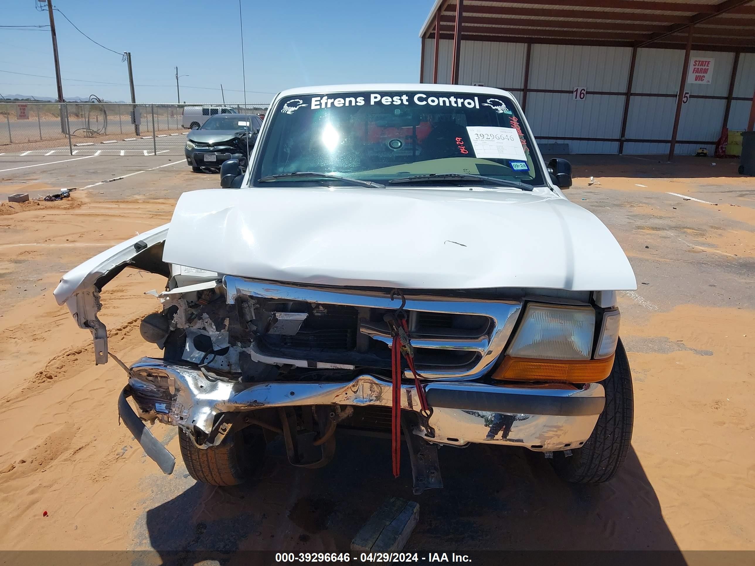 Photo 11 VIN: 1FTYR14X3WPB24351 - FORD RANGER 