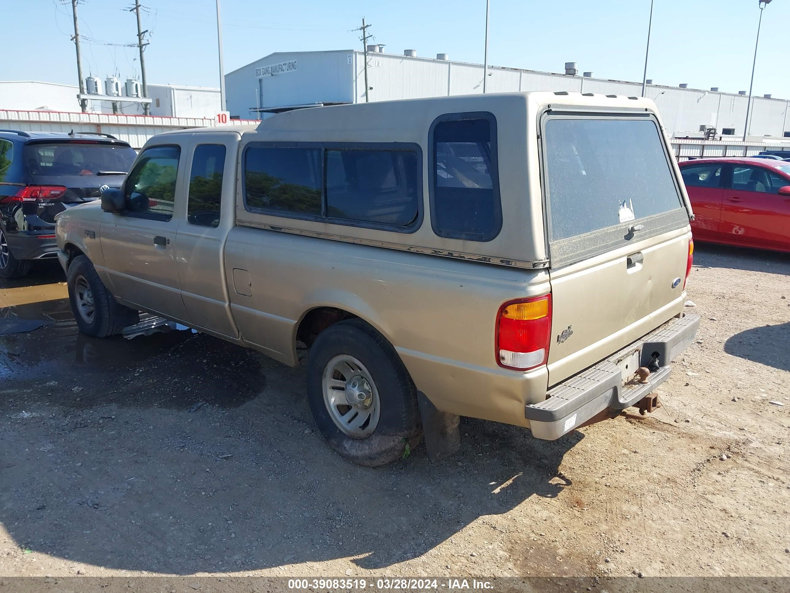 Photo 2 VIN: 1FTYR14X3XPB27848 - FORD RANGER 