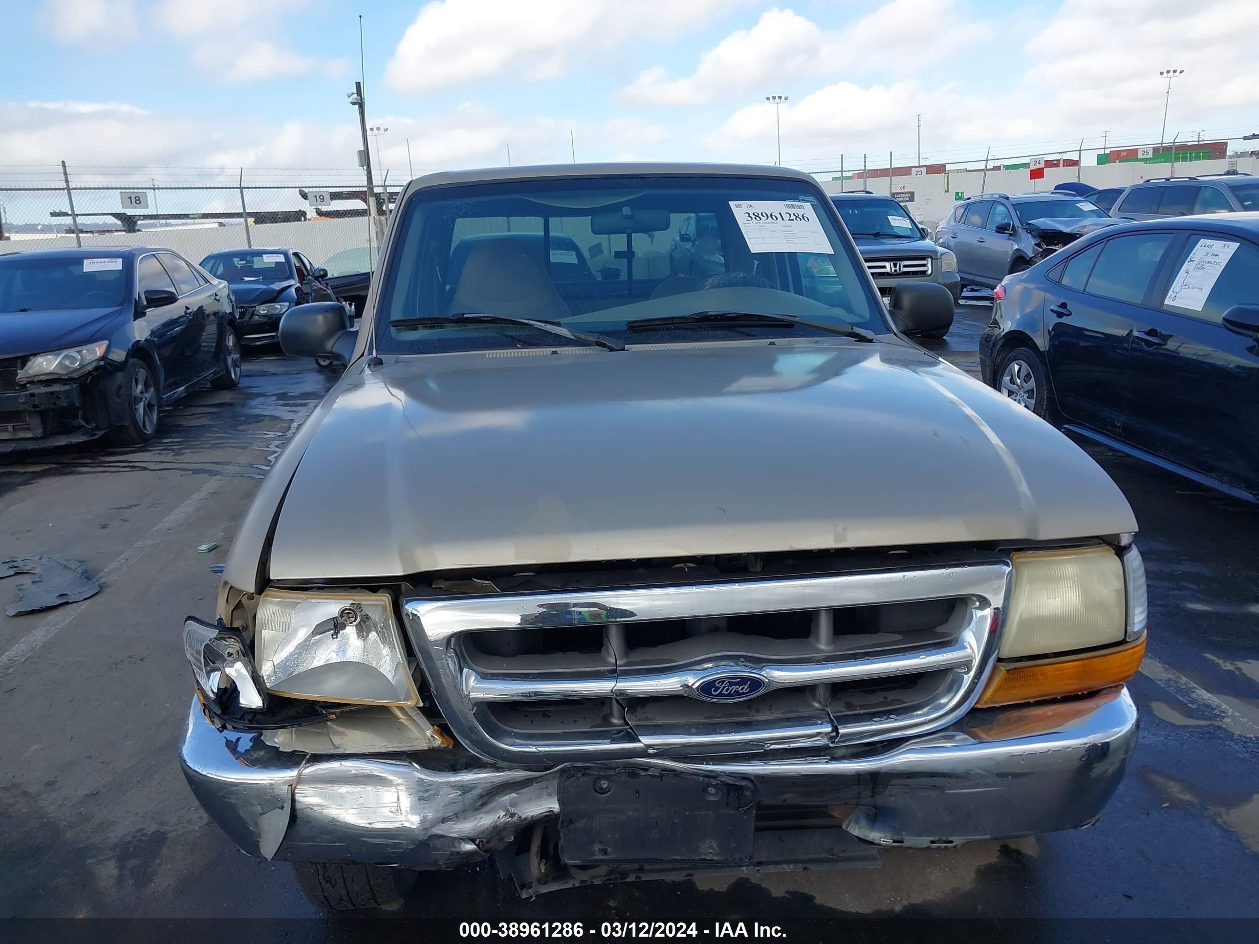 Photo 11 VIN: 1FTYR14X4YPA05341 - FORD RANGER 