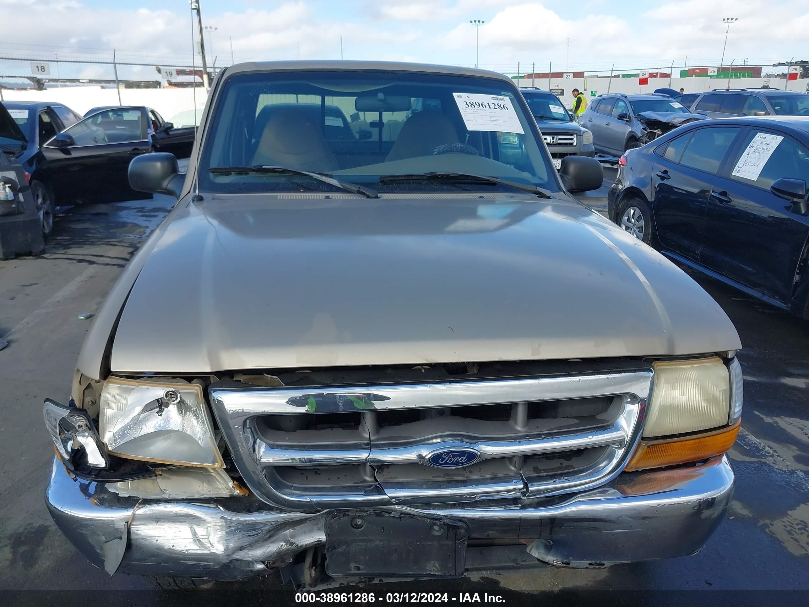 Photo 5 VIN: 1FTYR14X4YPA05341 - FORD RANGER 