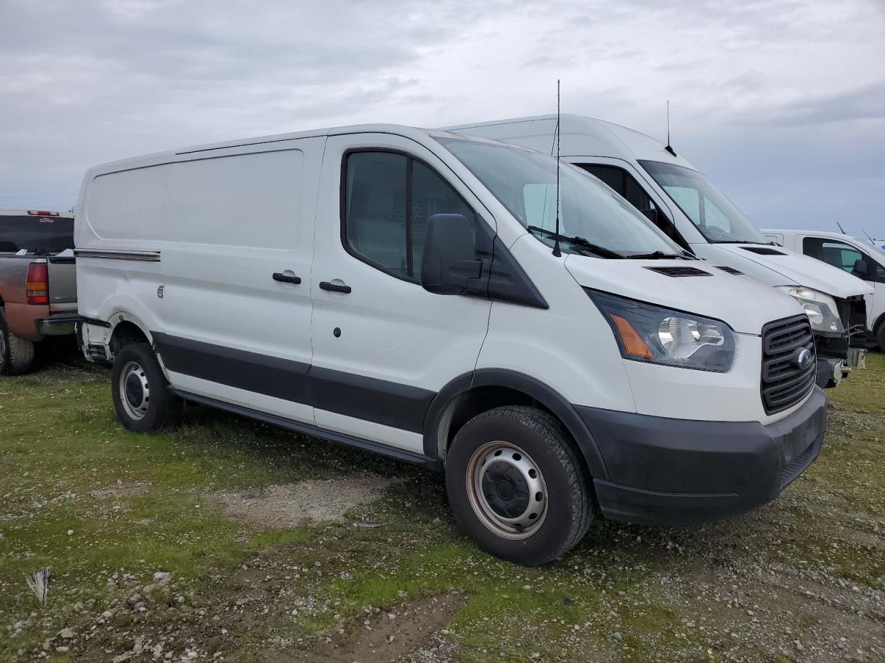 Photo 3 VIN: 1FTYR1YG8KKA09486 - FORD TRANSIT 