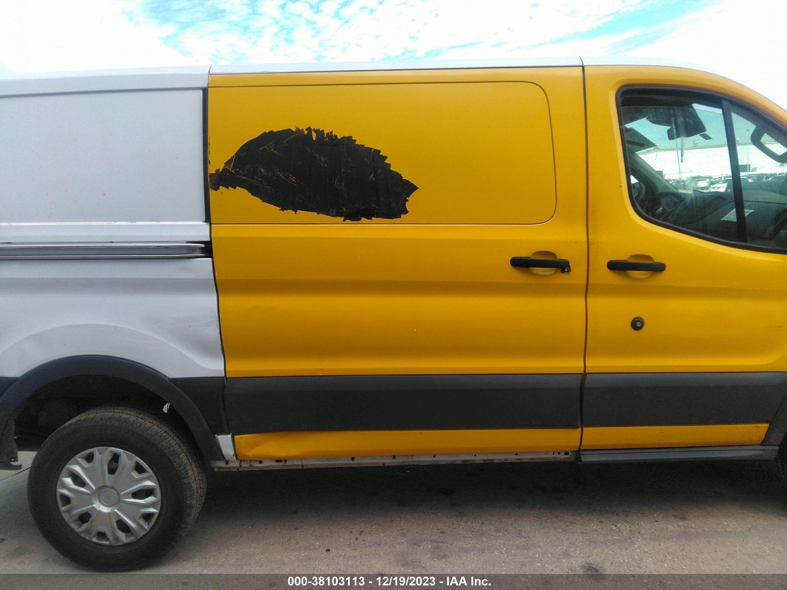 Photo 12 VIN: 1FTYR1YM1KKA55473 - FORD TRANSIT 