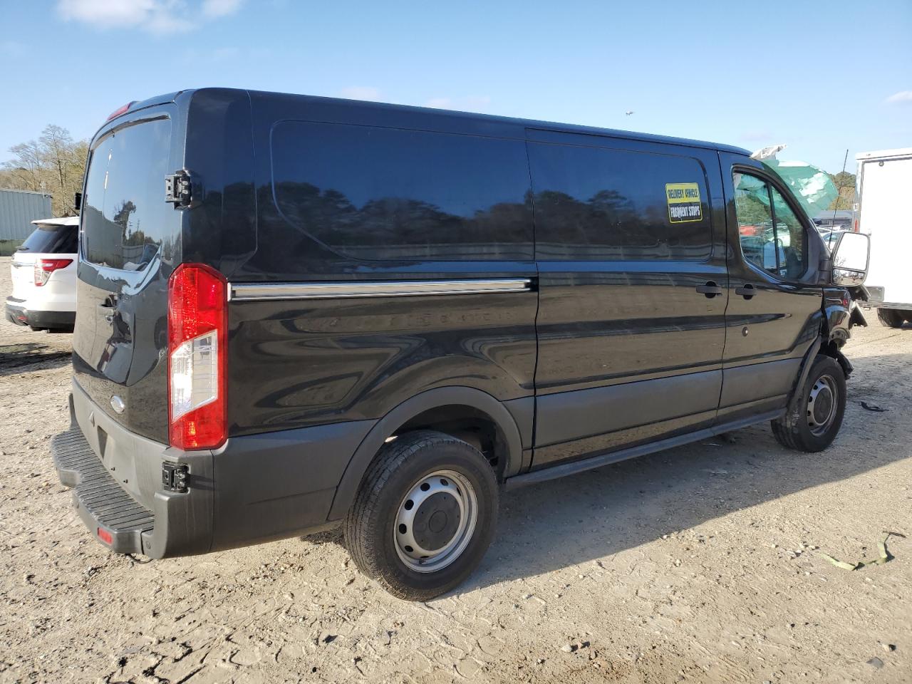 Photo 2 VIN: 1FTYR1YM3FKA27874 - FORD TRANSIT 