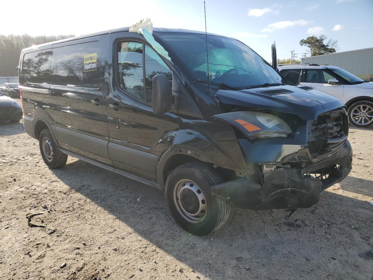 Photo 3 VIN: 1FTYR1YM3FKA27874 - FORD TRANSIT 