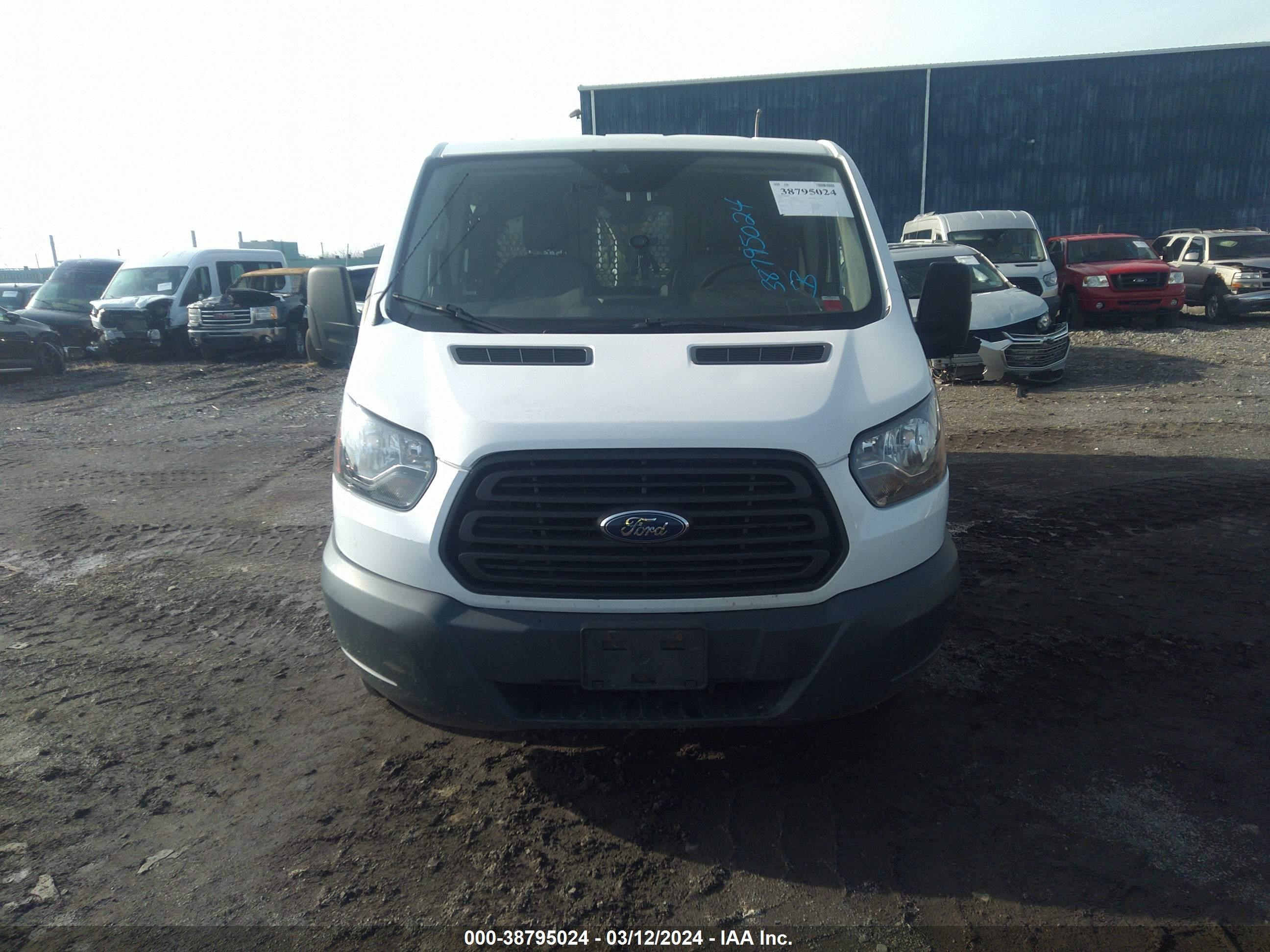 Photo 11 VIN: 1FTYR1YM4GKA80245 - FORD ALL 